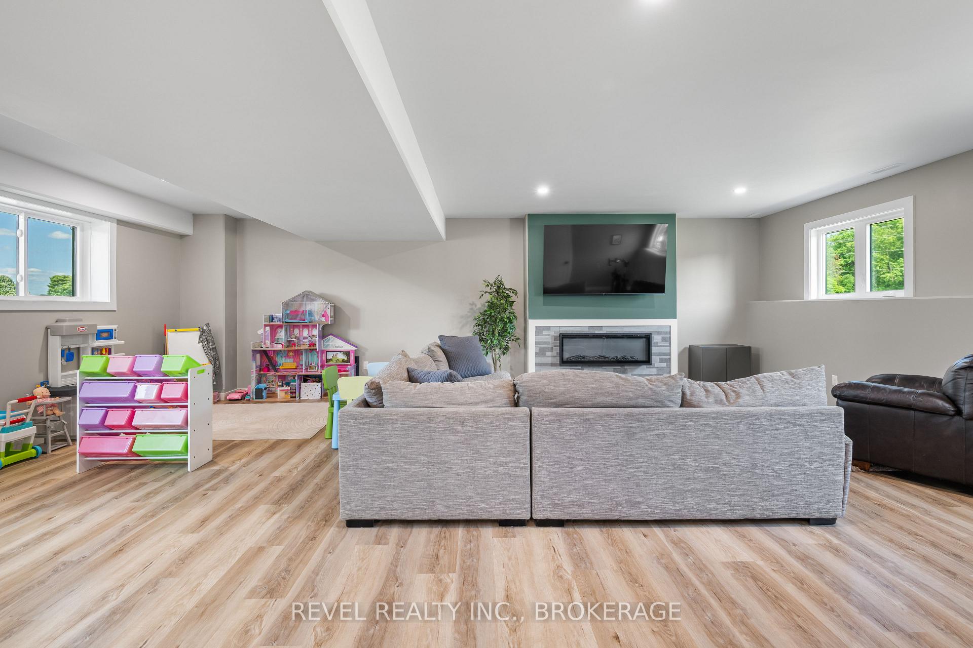 Photo 28 of 2962 4th Concession Road, Kingston, City North of 401 — HOMEH