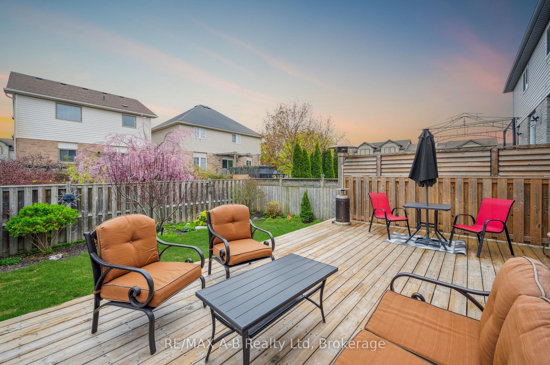Photo 25 of 6 Tottenham Street, Kitchener — HOMEH