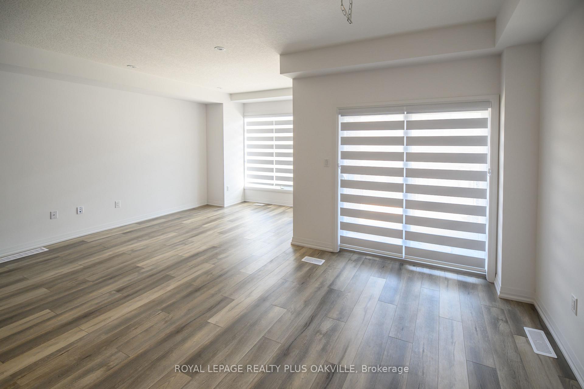 Photo 4 of Unit 116, 61 Soho Street, Hamilton, Stoney Creek — HOMEH
