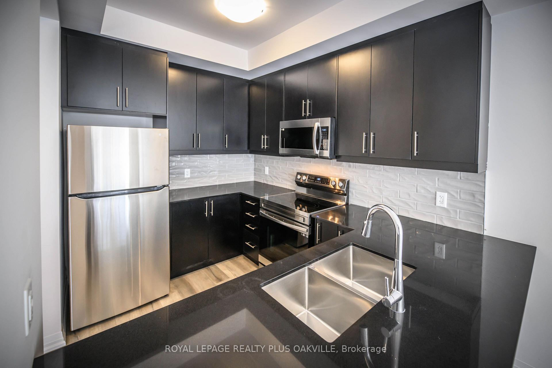 Photo 9 of Unit 116, 61 Soho Street, Hamilton, Stoney Creek — HOMEH