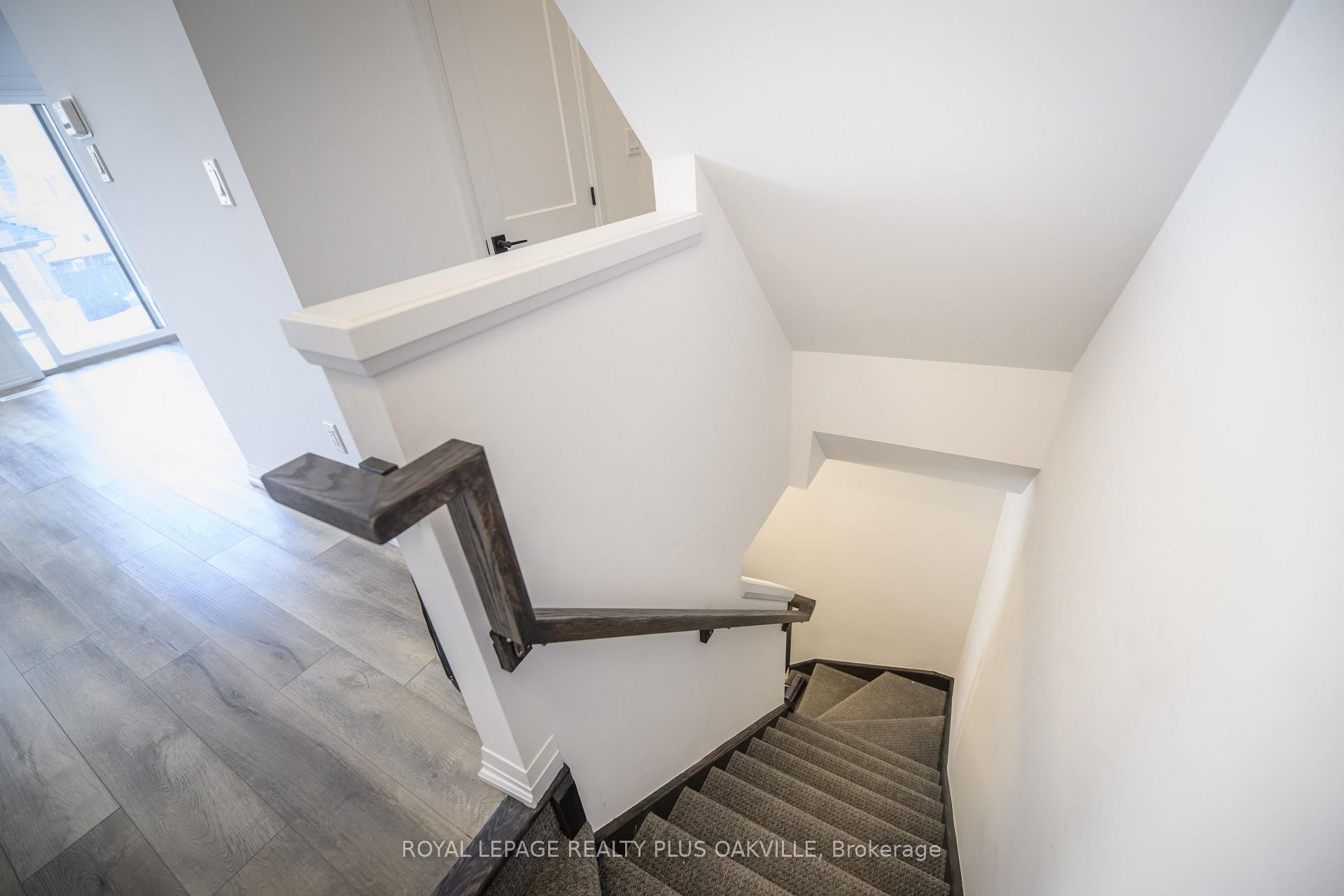 Photo 16 of Unit 116, 61 Soho Street, Hamilton, Stoney Creek — HOMEH