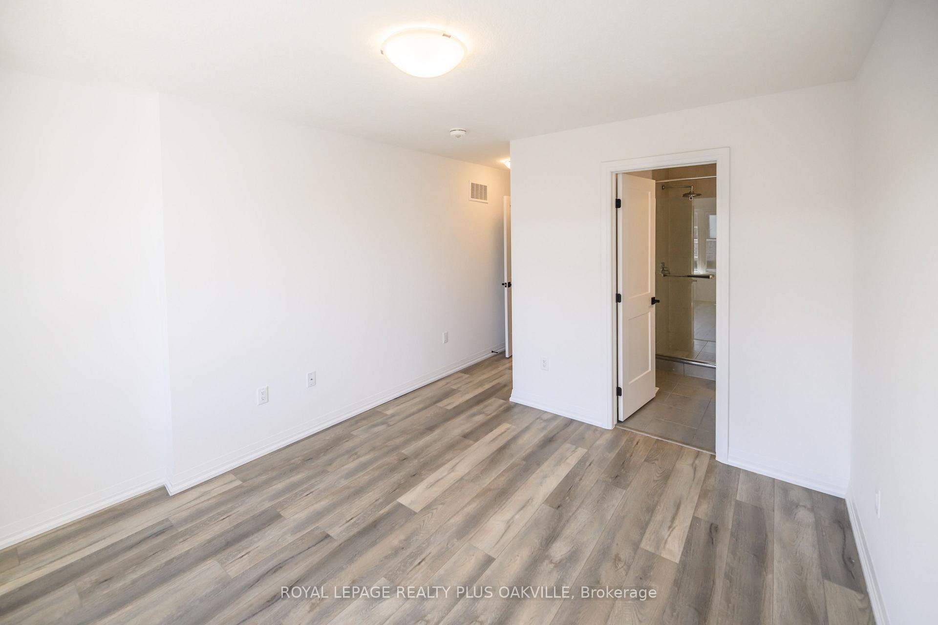 Photo 20 of Unit 116, 61 Soho Street, Hamilton, Stoney Creek — HOMEH