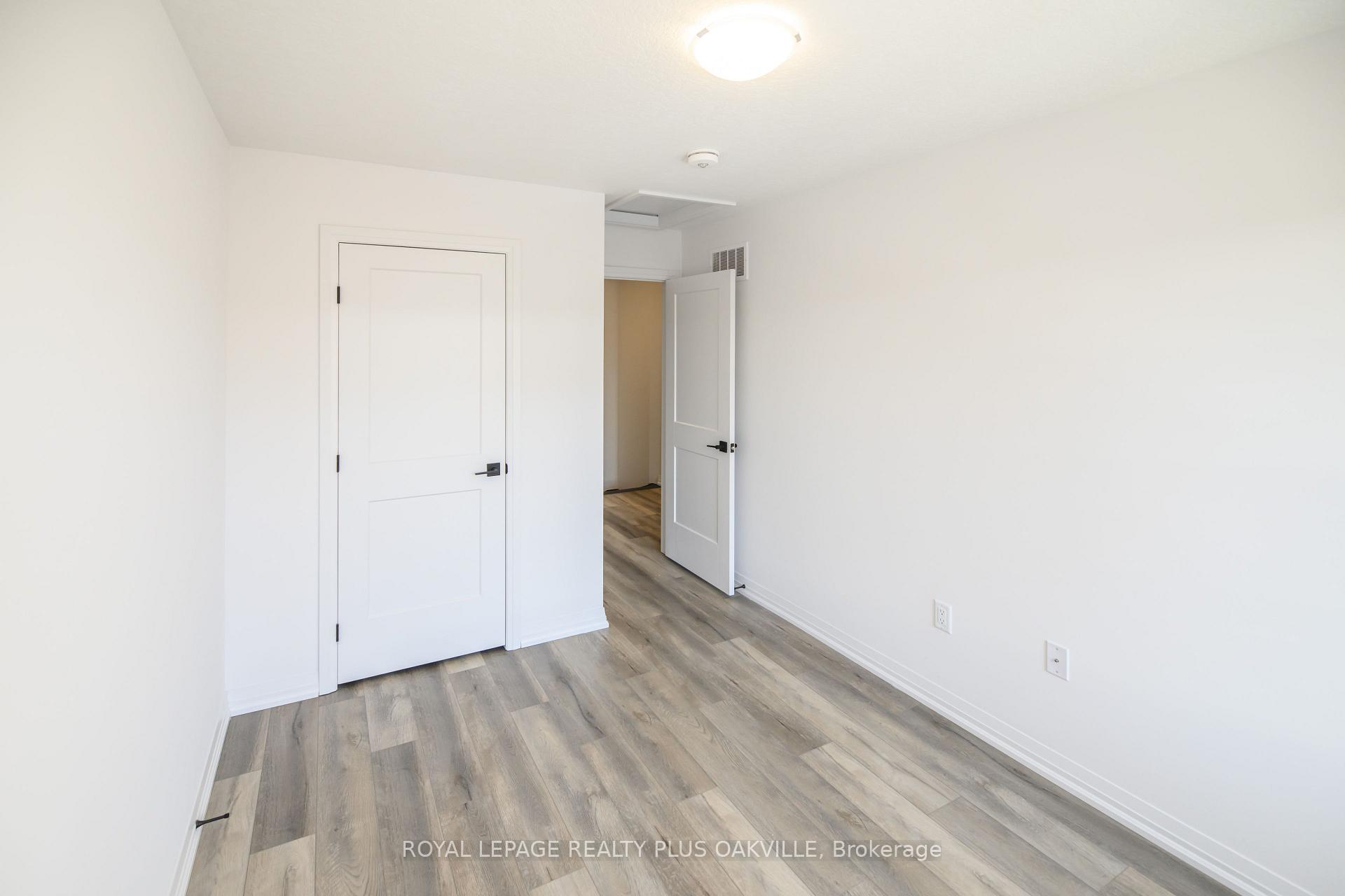 Photo 25 of Unit 116, 61 Soho Street, Hamilton, Stoney Creek — HOMEH