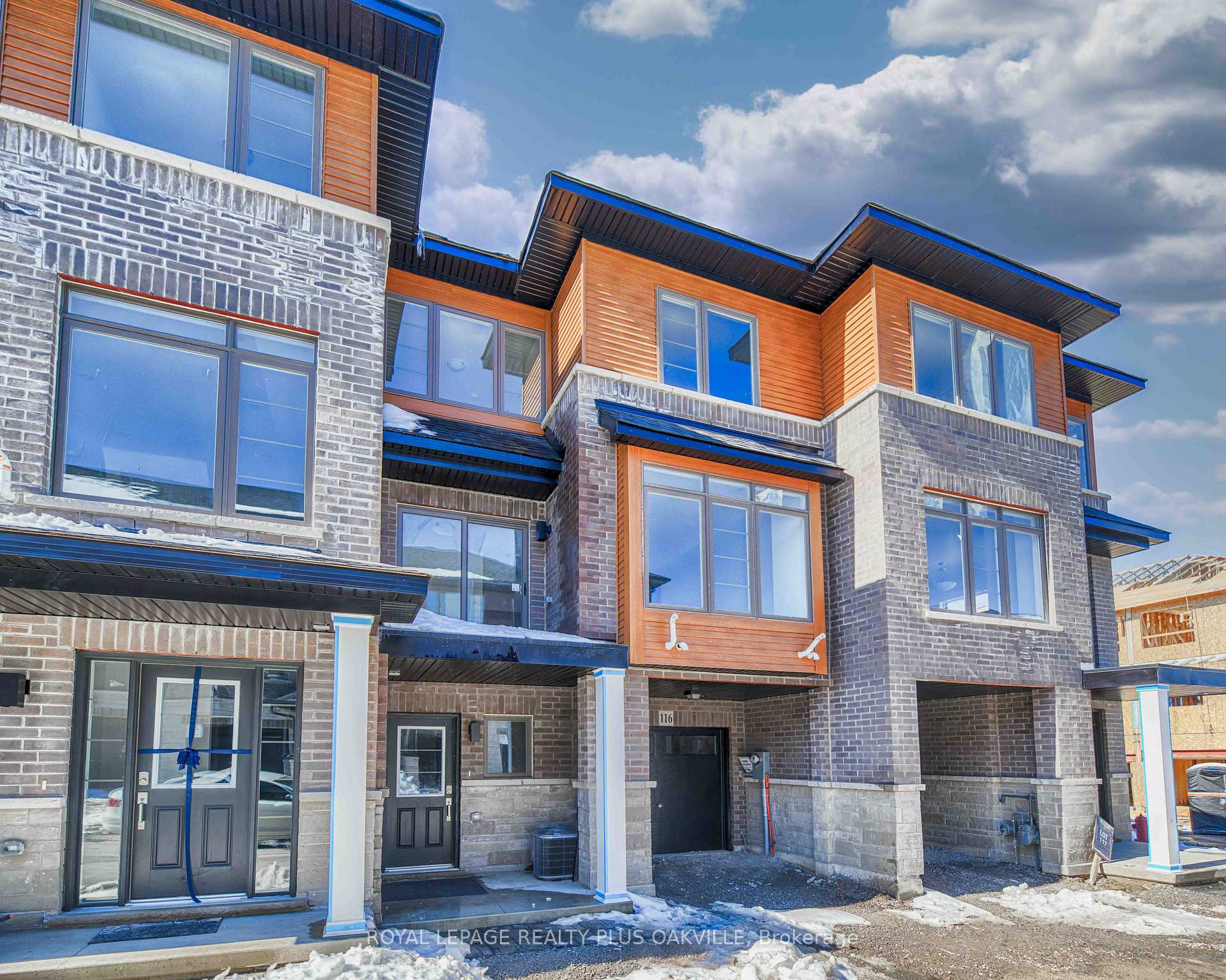 Photo 40 of Unit 116, 61 Soho Street, Hamilton, Stoney Creek — HOMEH