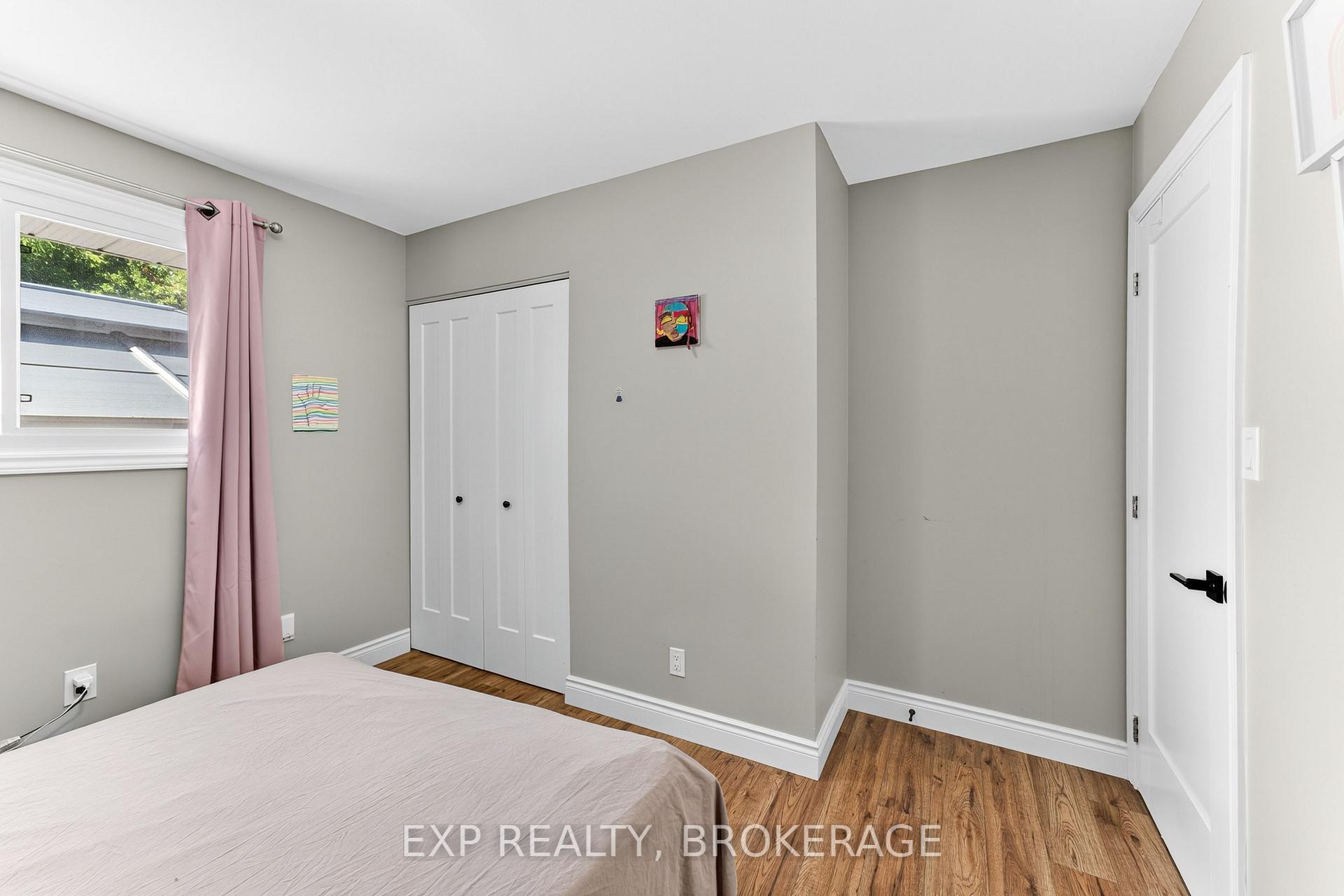 Photo 13 of 1284 Waverley Crescent, Kingston, South of Taylor-Kidd Blvd — HOMEH