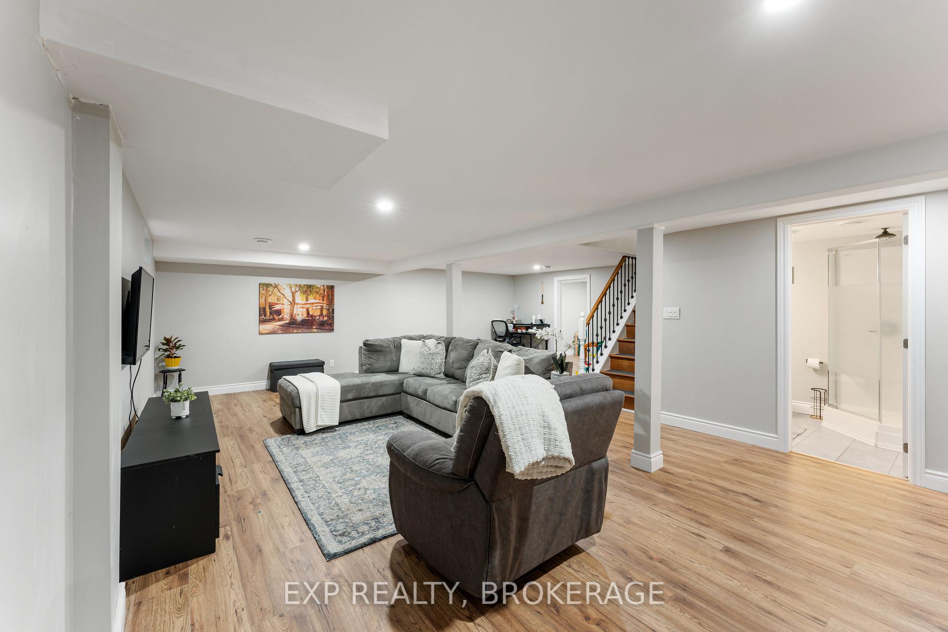 Photo 21 of 1284 Waverley Crescent, Kingston, South of Taylor-Kidd Blvd — HOMEH