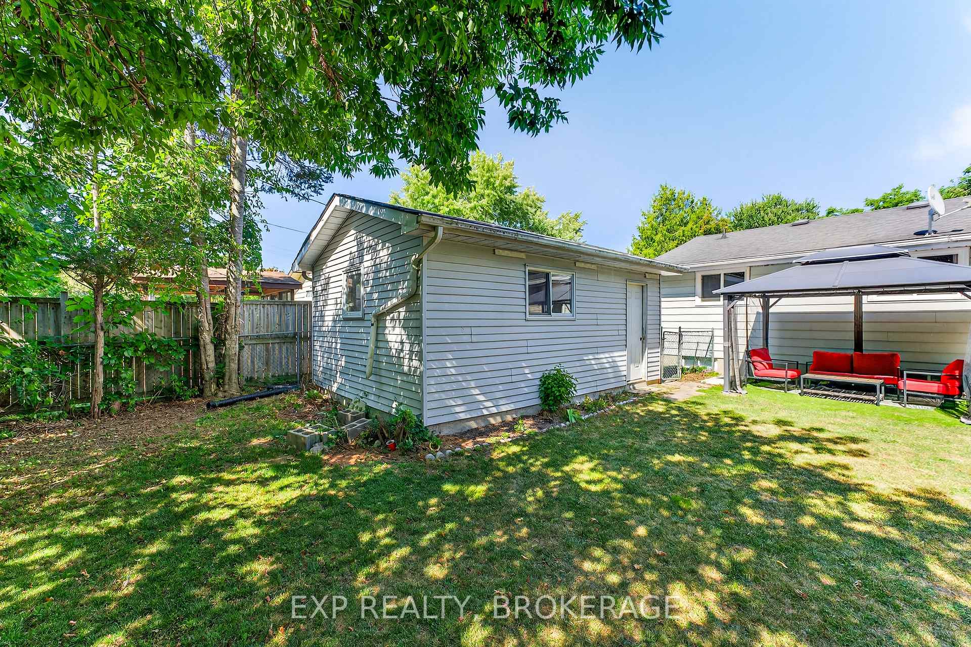 Photo 30 of 1284 Waverley Crescent, Kingston, South of Taylor-Kidd Blvd — HOMEH
