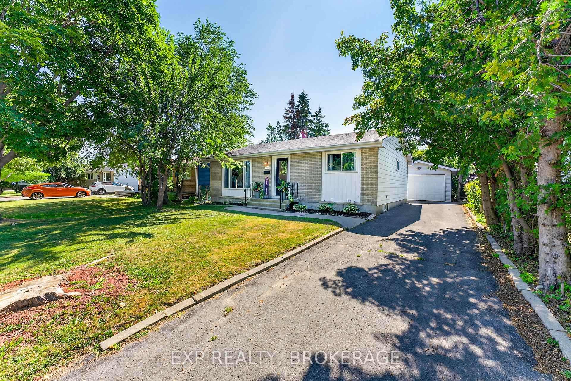 Photo 33 of 1284 Waverley Crescent, Kingston, South of Taylor-Kidd Blvd — HOMEH
