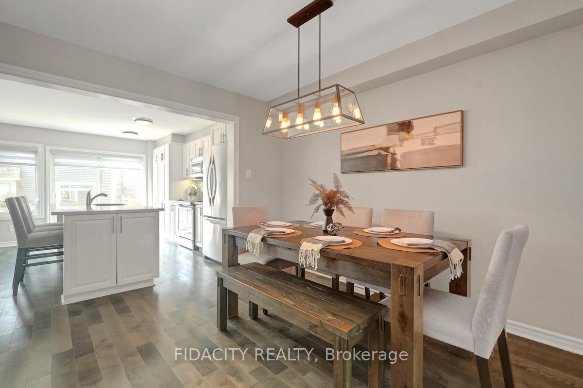 Photo 9 of 525 Foxlight Circle, Ottawa, Kanata - Emerald Meadows/Trailwest — HOMEH