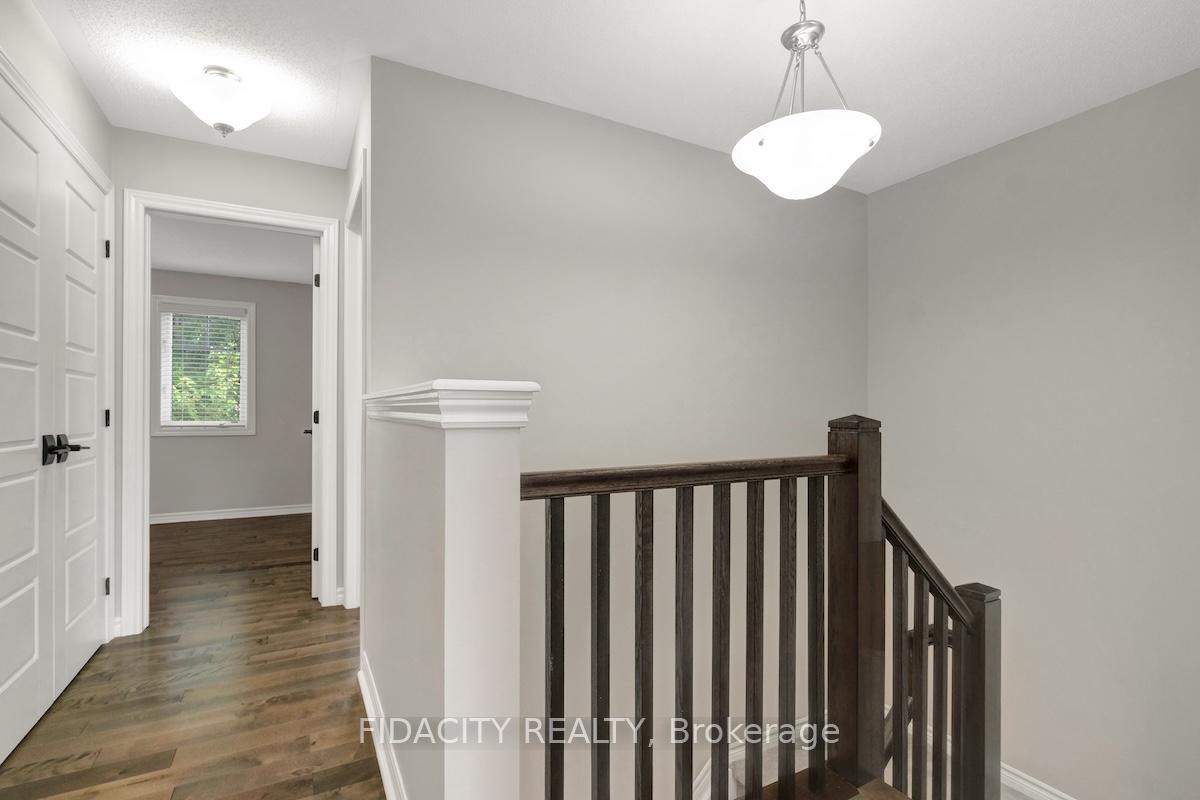 Photo 11 of 525 Foxlight Circle, Ottawa, Kanata - Emerald Meadows/Trailwest — HOMEH