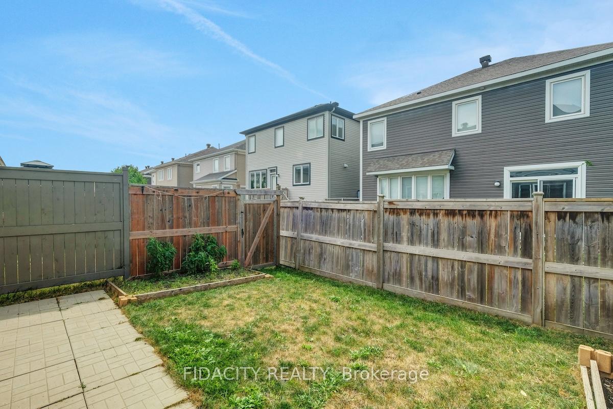 Photo 22 of 525 Foxlight Circle, Ottawa, Kanata - Emerald Meadows/Trailwest — HOMEH