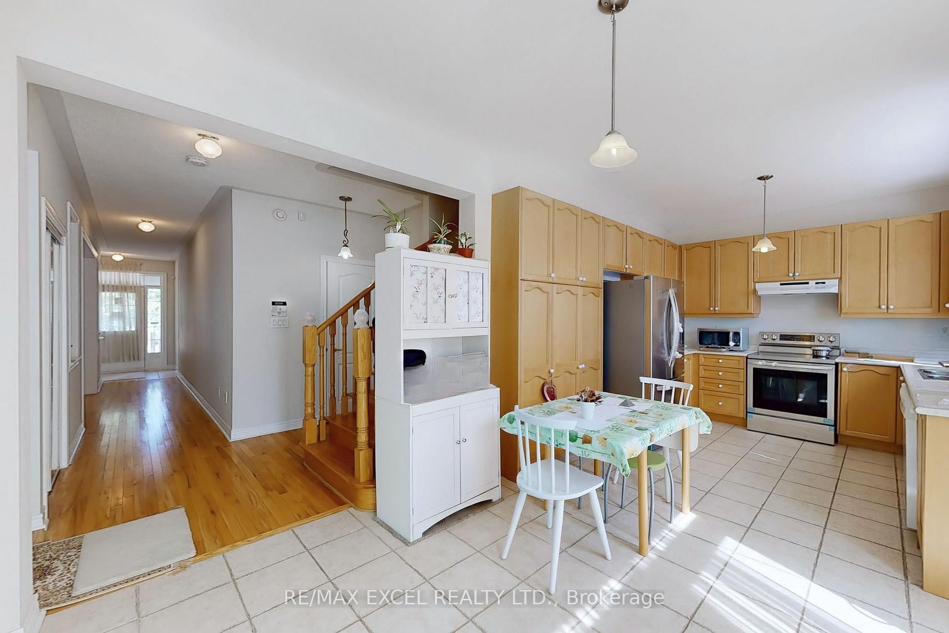 Photo 16 of 9 Stoney Creek Drive, Markham, Greensborough — HOMEH