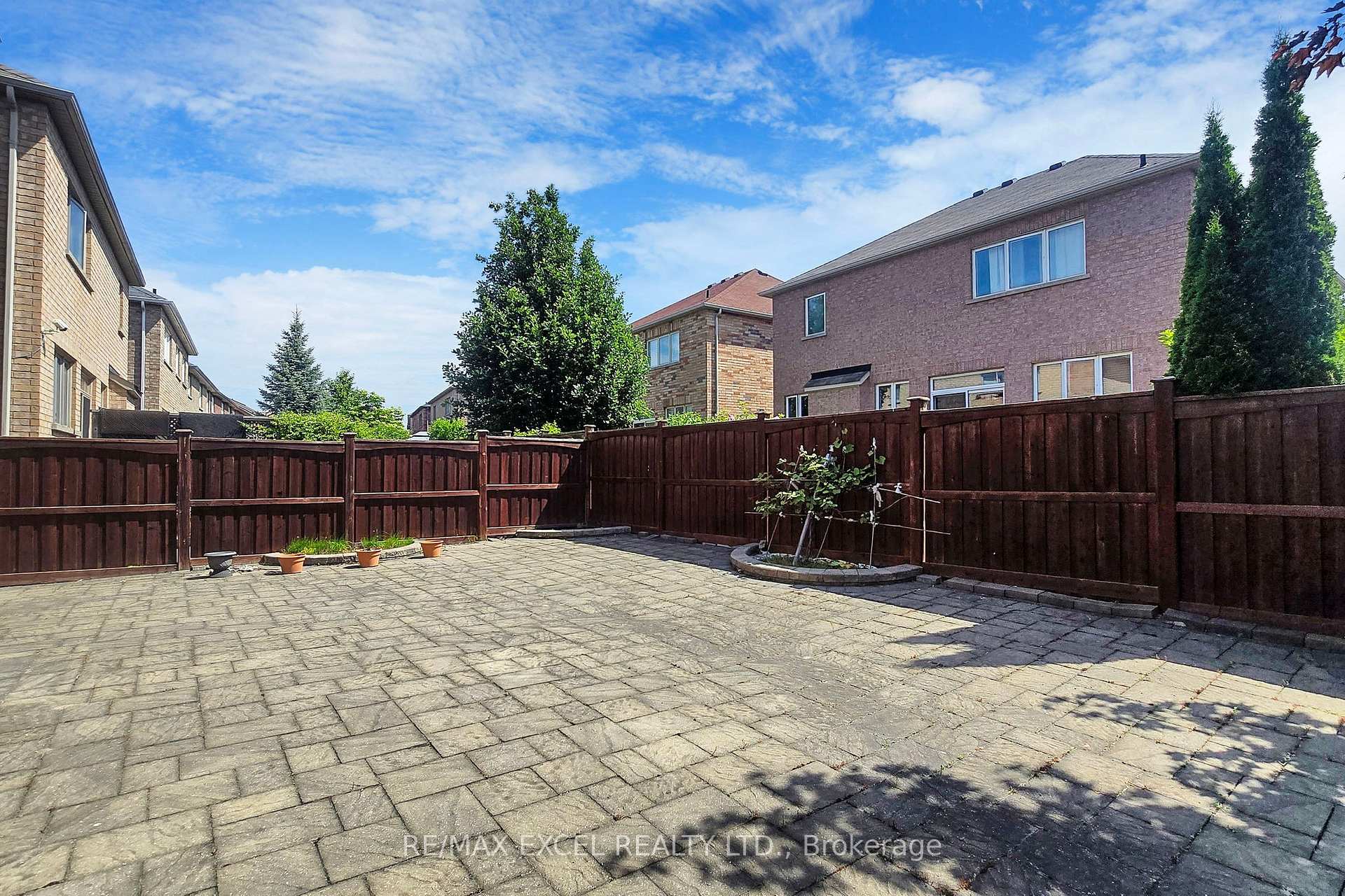 Photo 28 of 9 Stoney Creek Drive, Markham, Greensborough — HOMEH