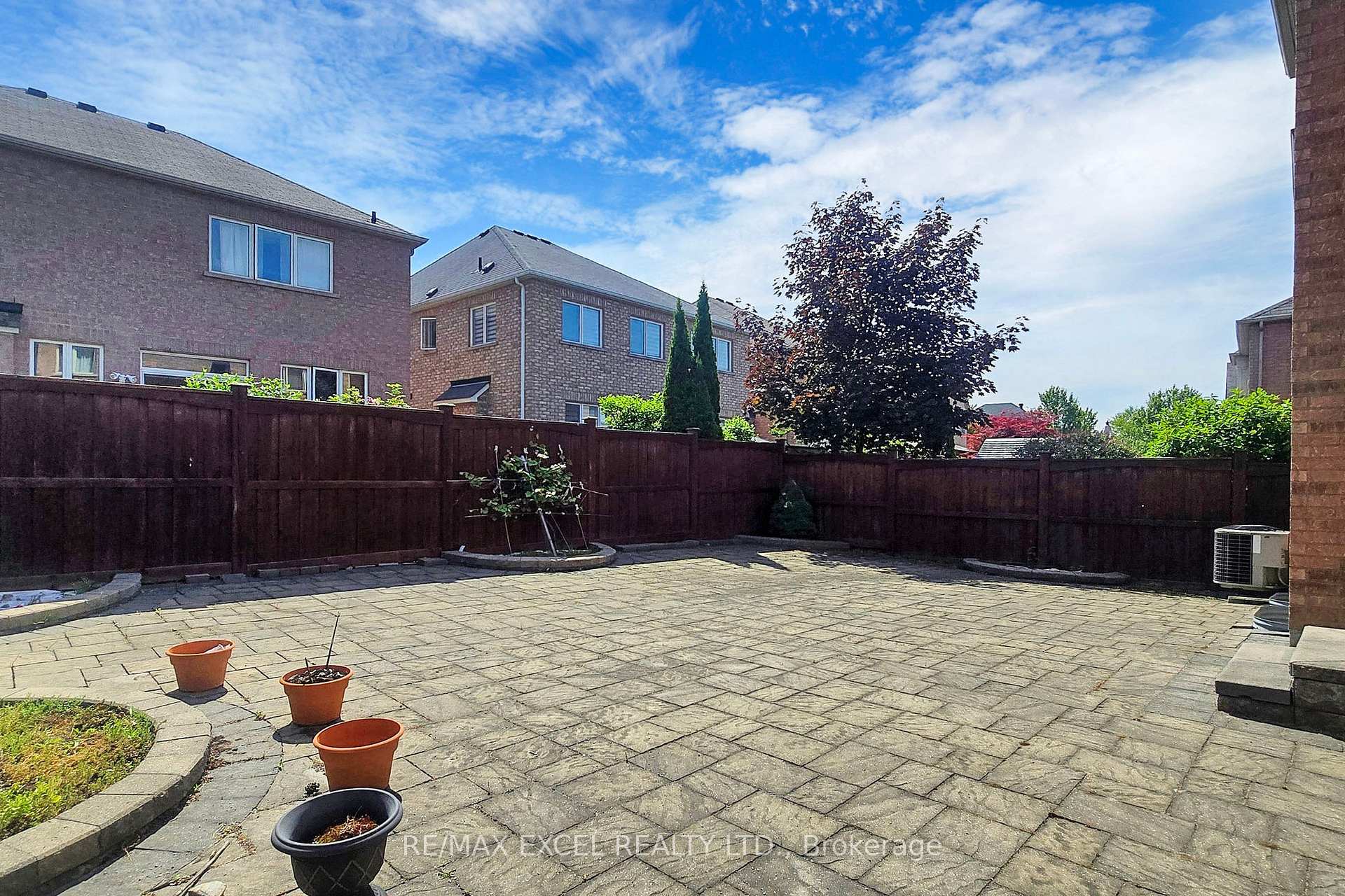 Photo 29 of 9 Stoney Creek Drive, Markham, Greensborough — HOMEH