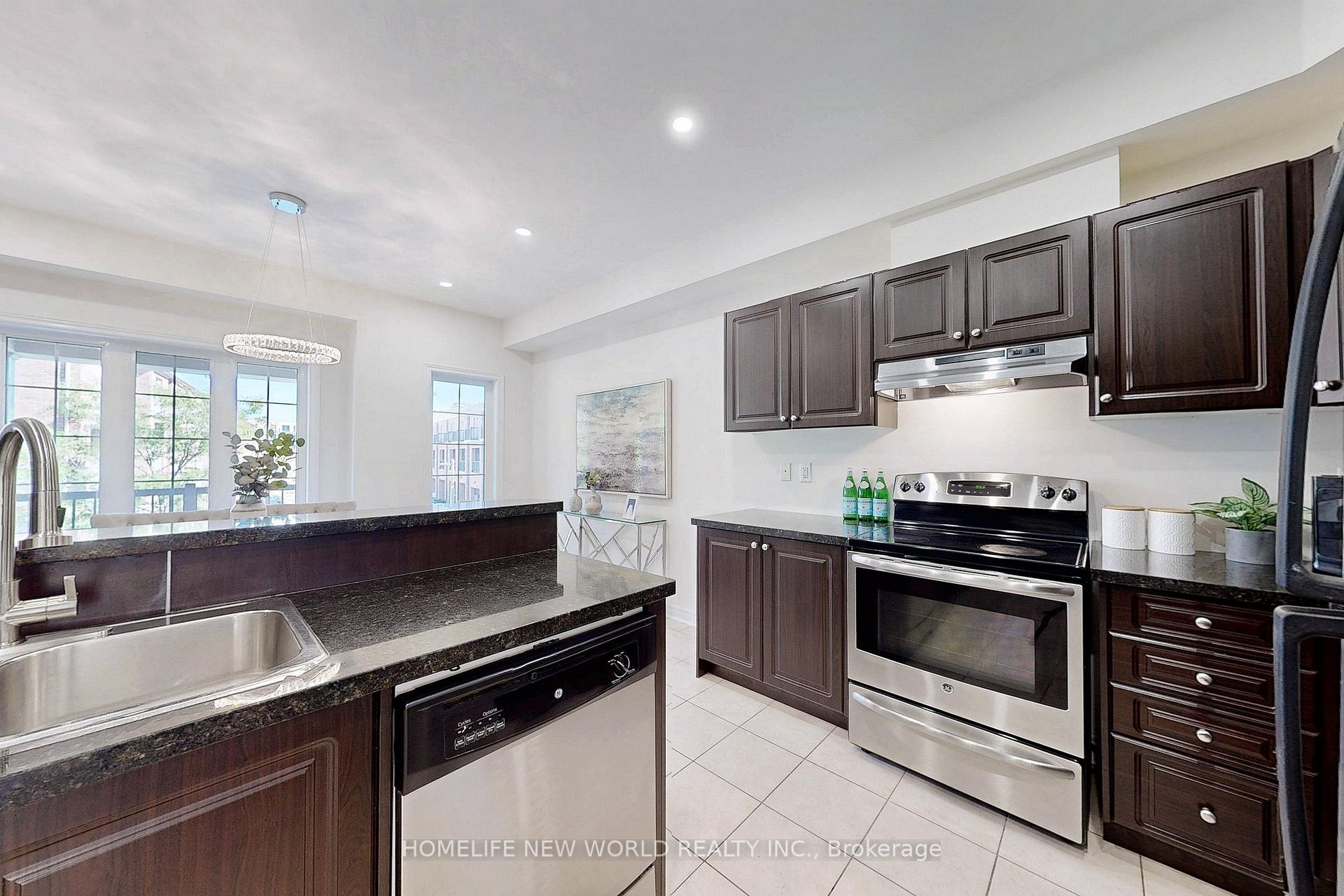 Photo 8 of 40 Battista Perri Drive, Markham, Wismer — HOMEH