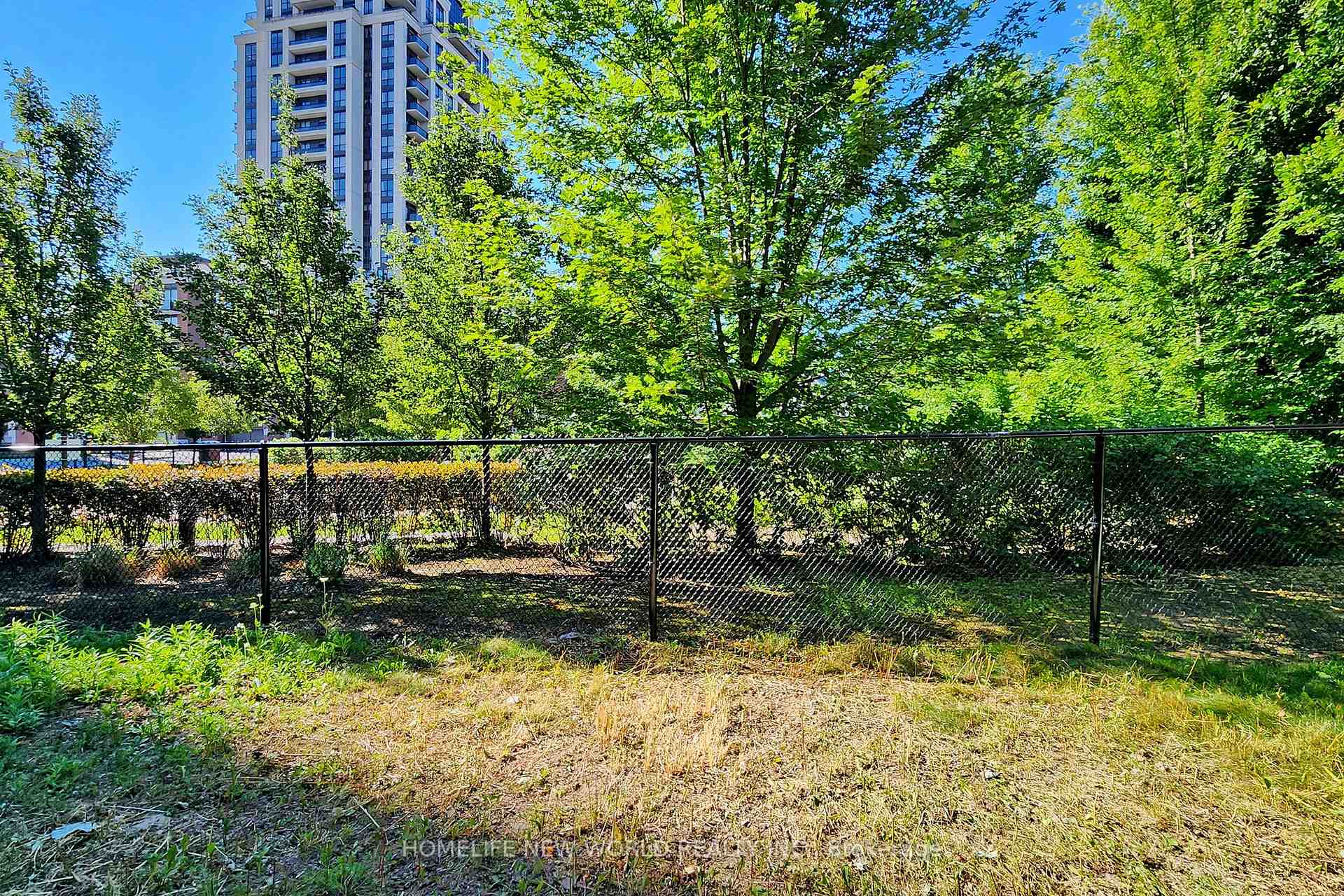 Photo 28 of 40 Battista Perri Drive, Markham, Wismer — HOMEH