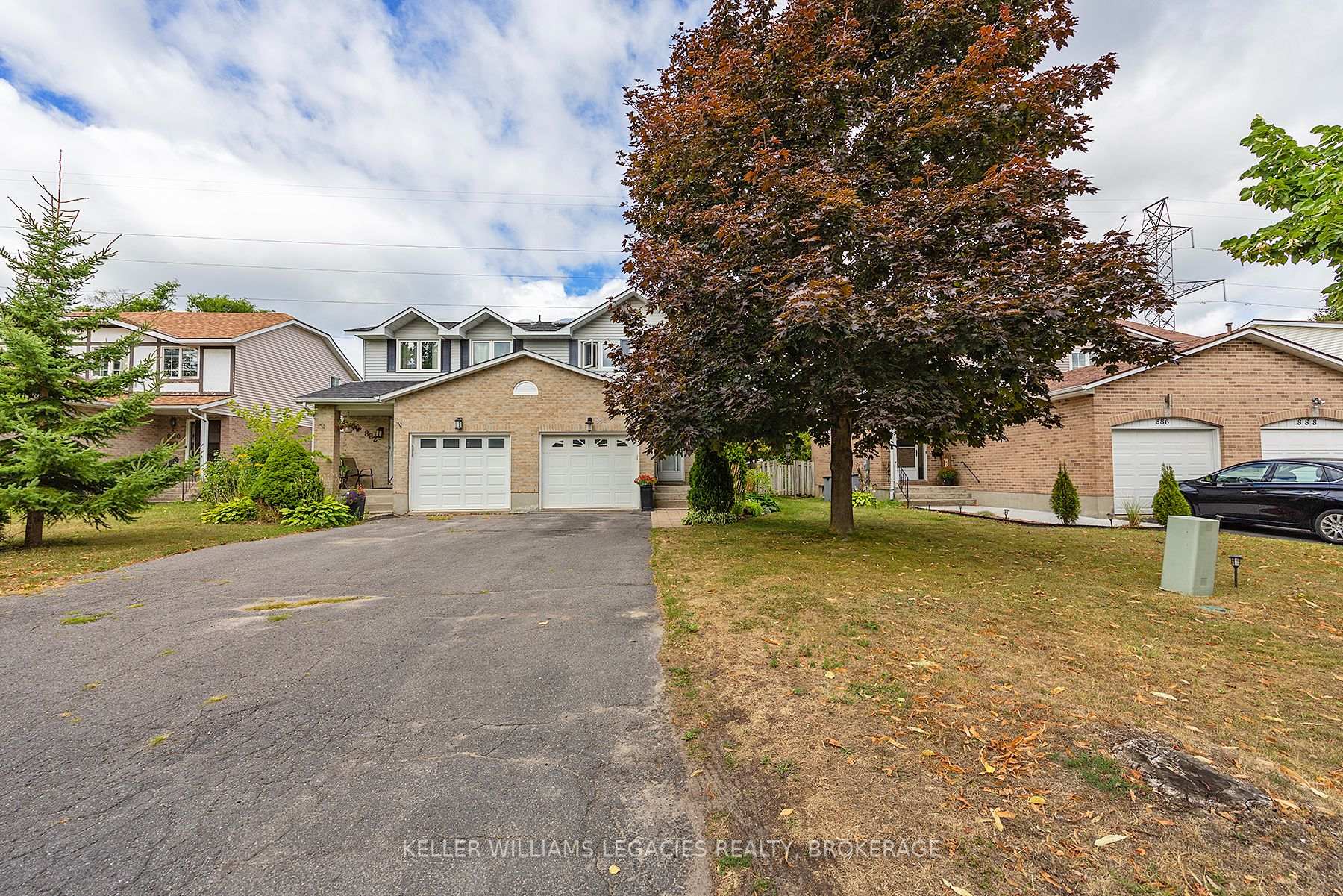 Photo 3 of 884 Muirfield Crescent, Kingston, East Gardiners Rd — HOMEH
