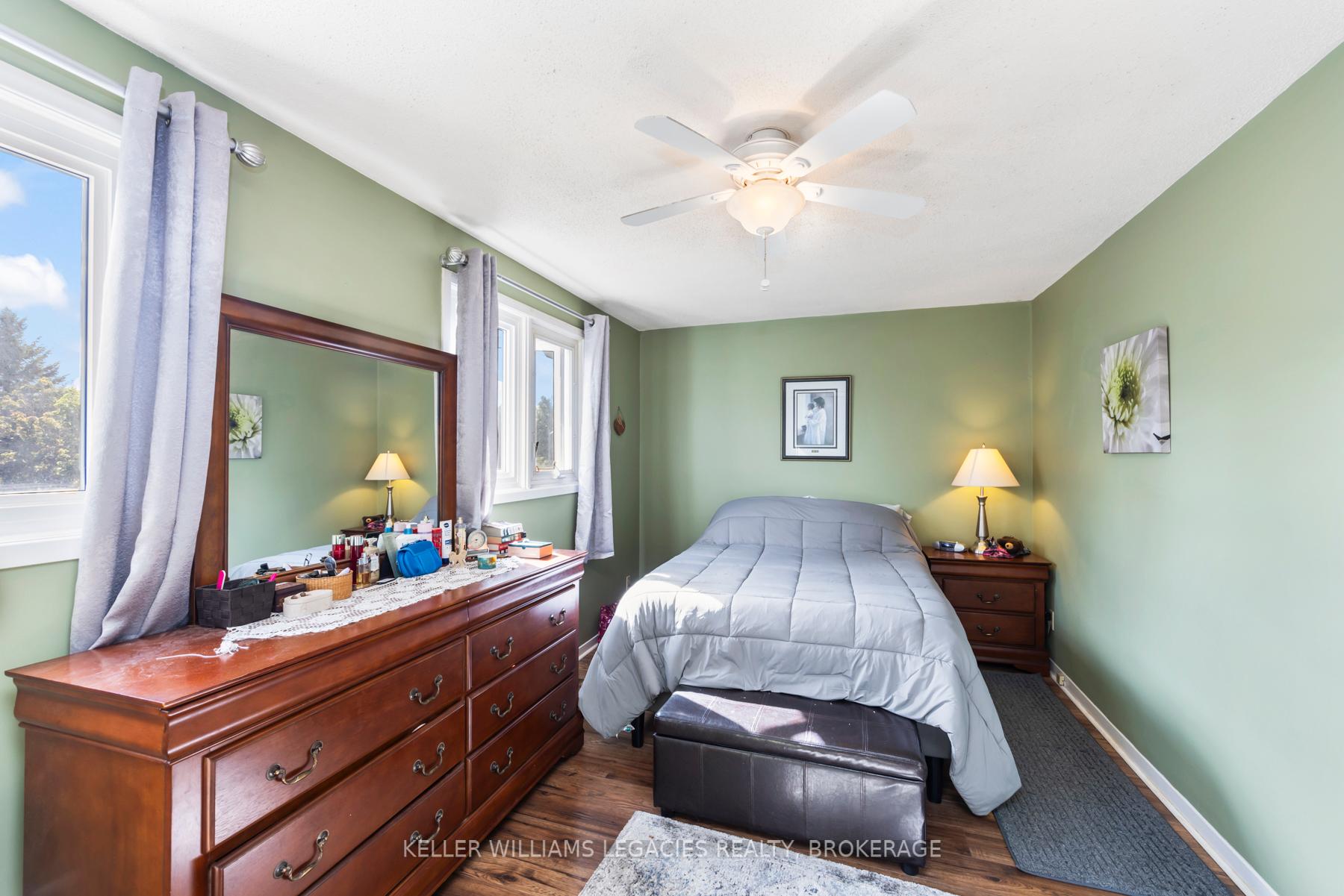 Photo 20 of 884 Muirfield Crescent, Kingston, East Gardiners Rd — HOMEH