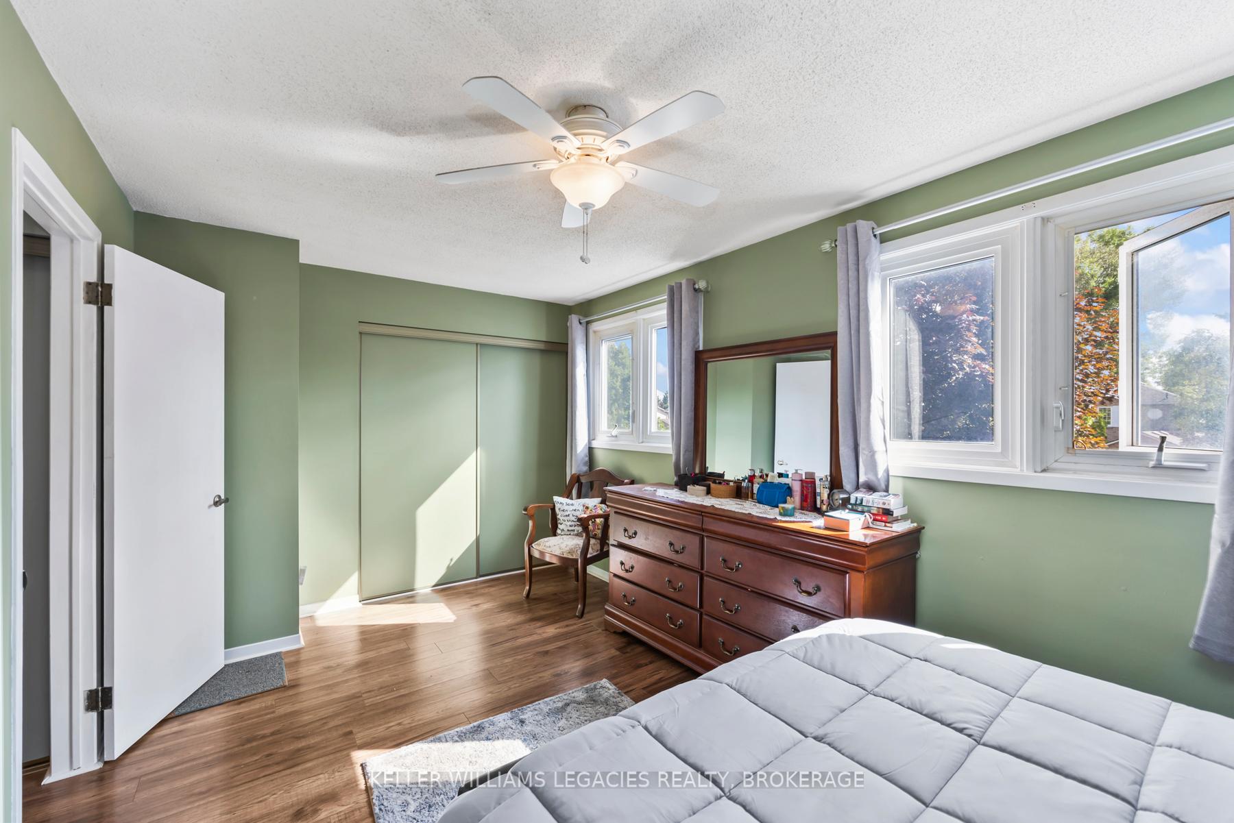 Photo 21 of 884 Muirfield Crescent, Kingston, East Gardiners Rd — HOMEH