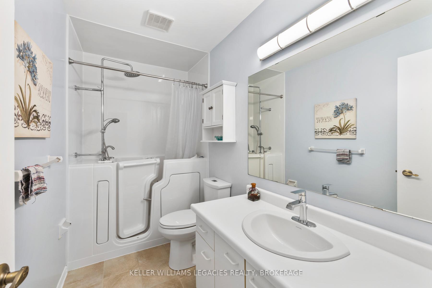 Photo 25 of 884 Muirfield Crescent, Kingston, East Gardiners Rd — HOMEH
