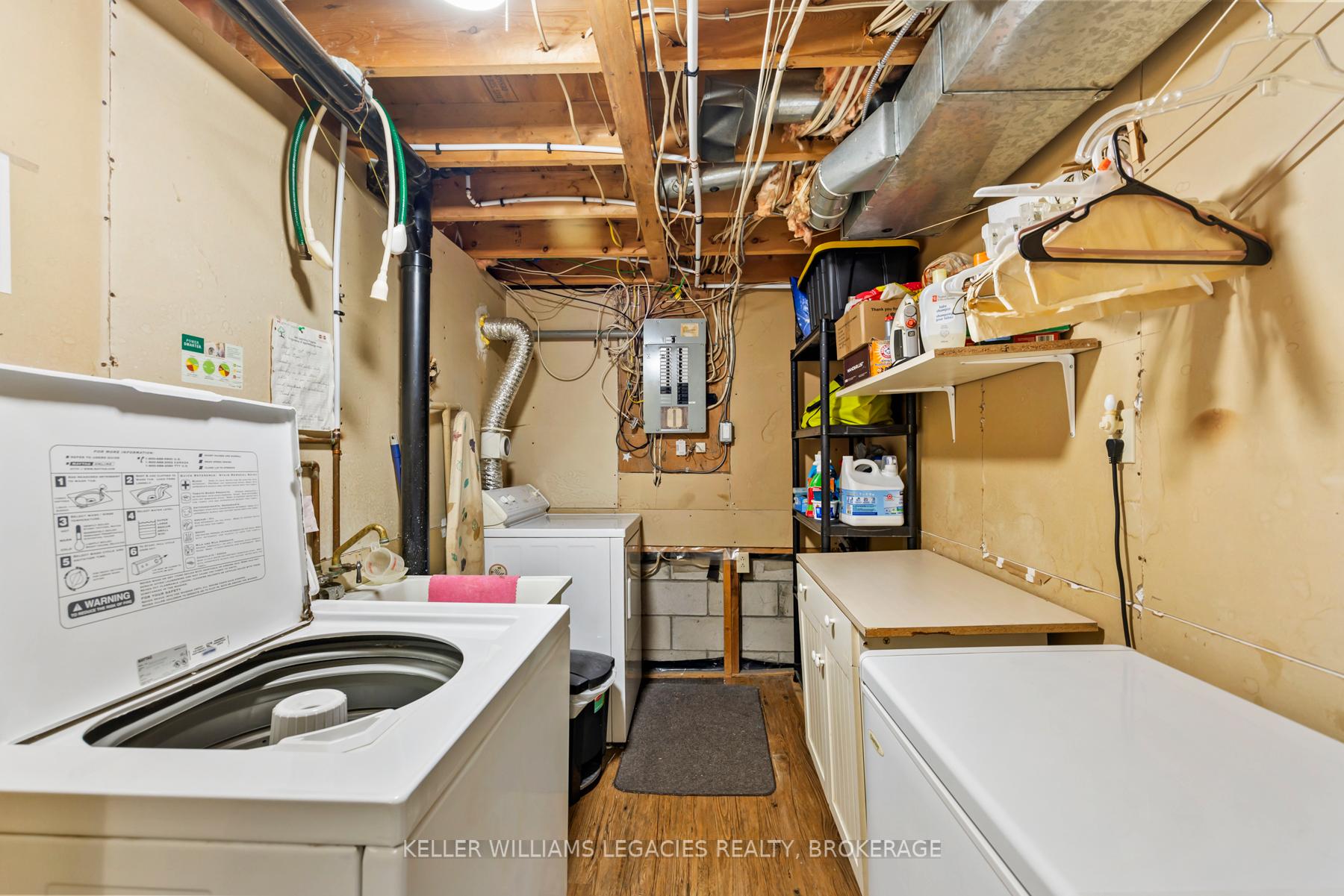 Photo 35 of 884 Muirfield Crescent, Kingston, East Gardiners Rd — HOMEH