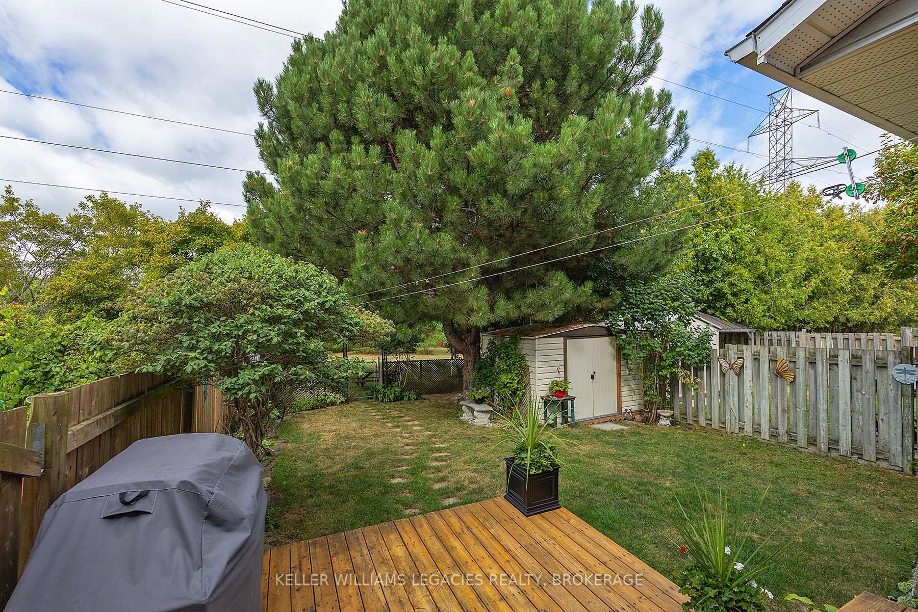 Photo 40 of 884 Muirfield Crescent, Kingston, East Gardiners Rd — HOMEH
