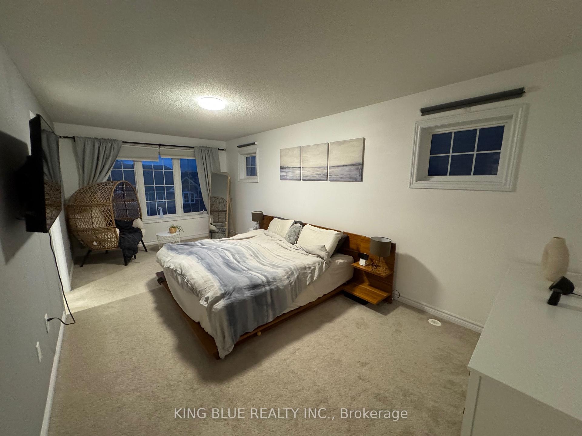 Photo 5 of 293 Dundas Way, Markham, Greensborough — HOMEH