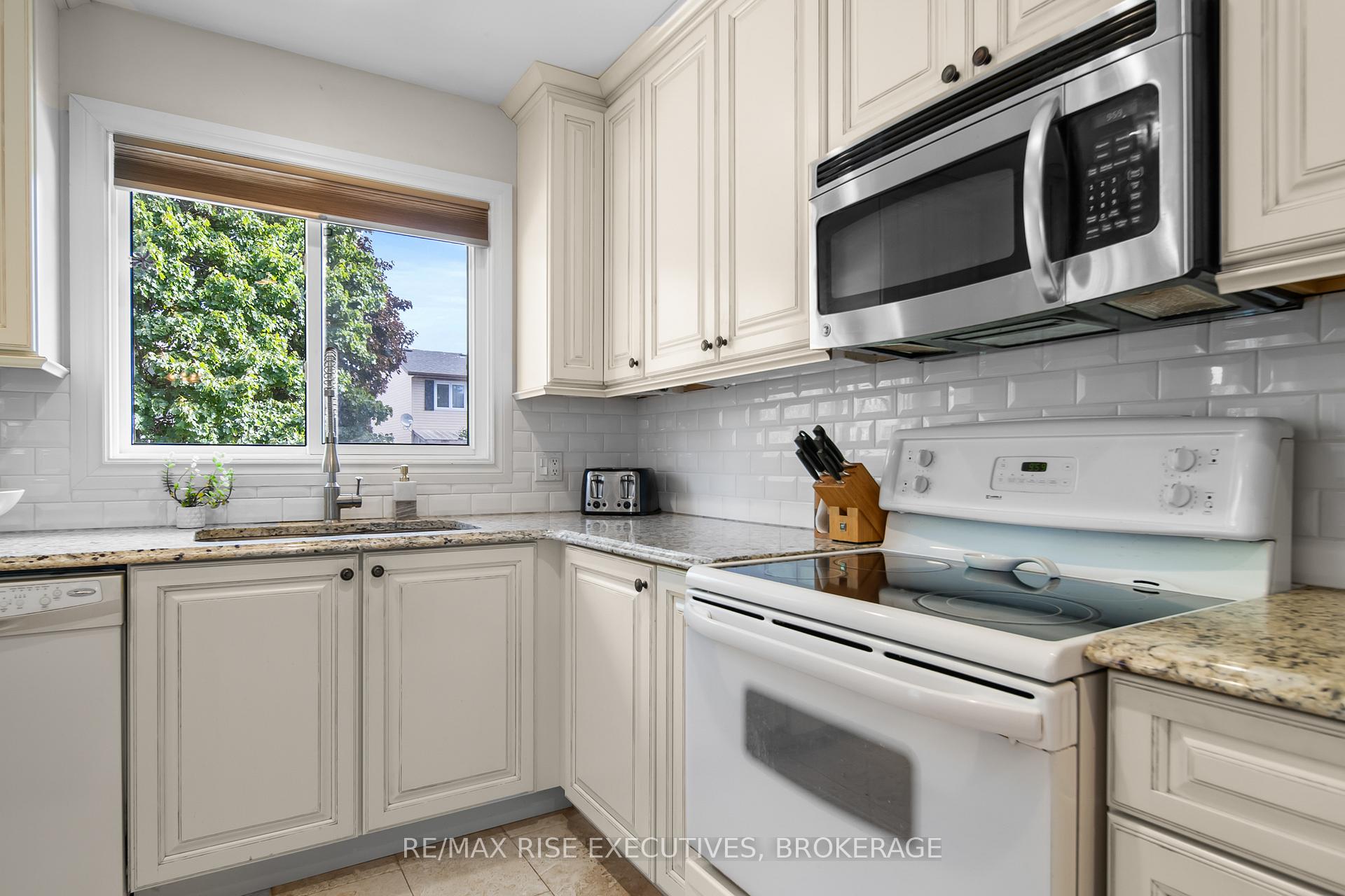 Photo 17 of 932 Milford Drive, Kingston, North of Taylor-Kidd Blvd — HOMEH