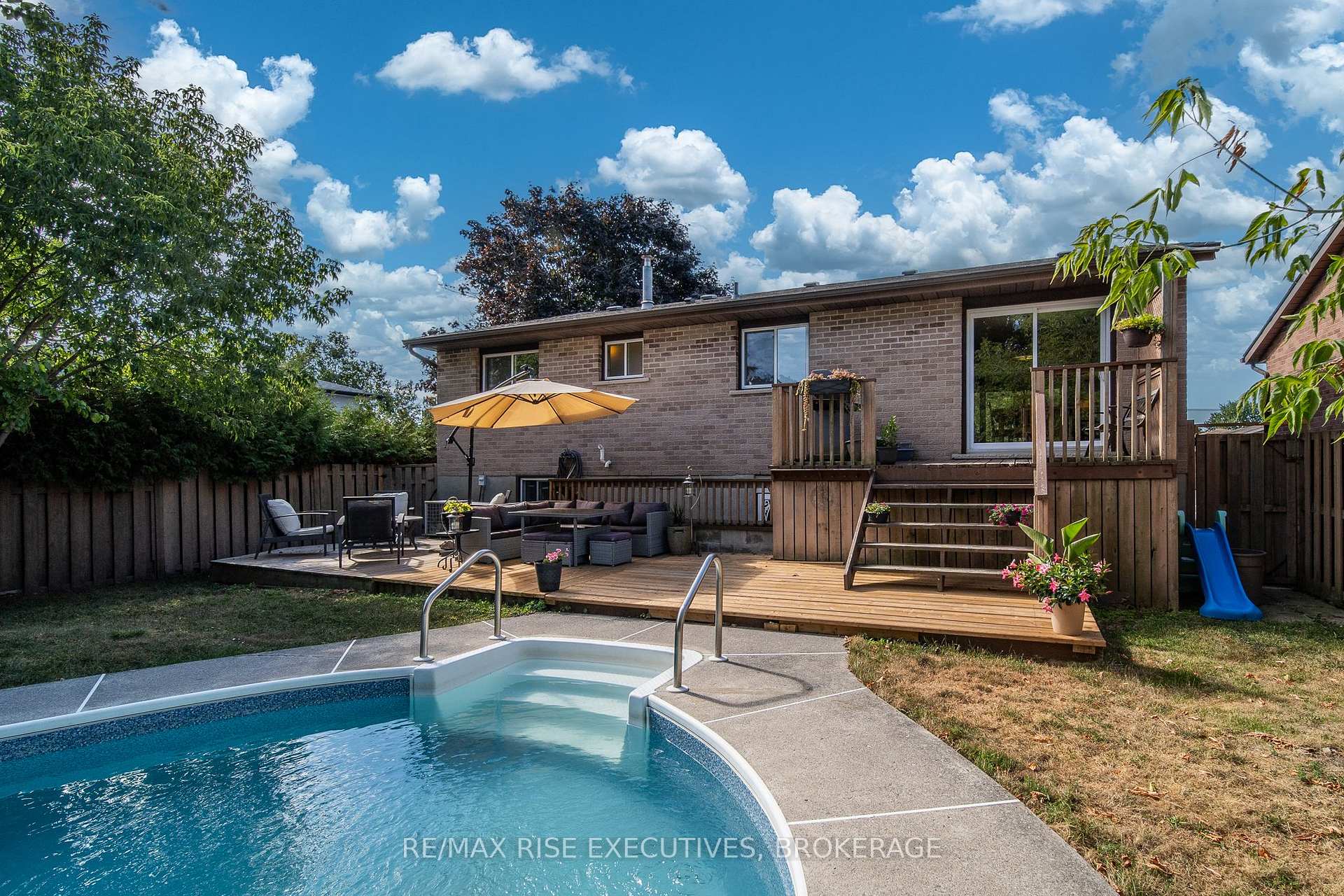 Photo 37 of 932 Milford Drive, Kingston, North of Taylor-Kidd Blvd — HOMEH