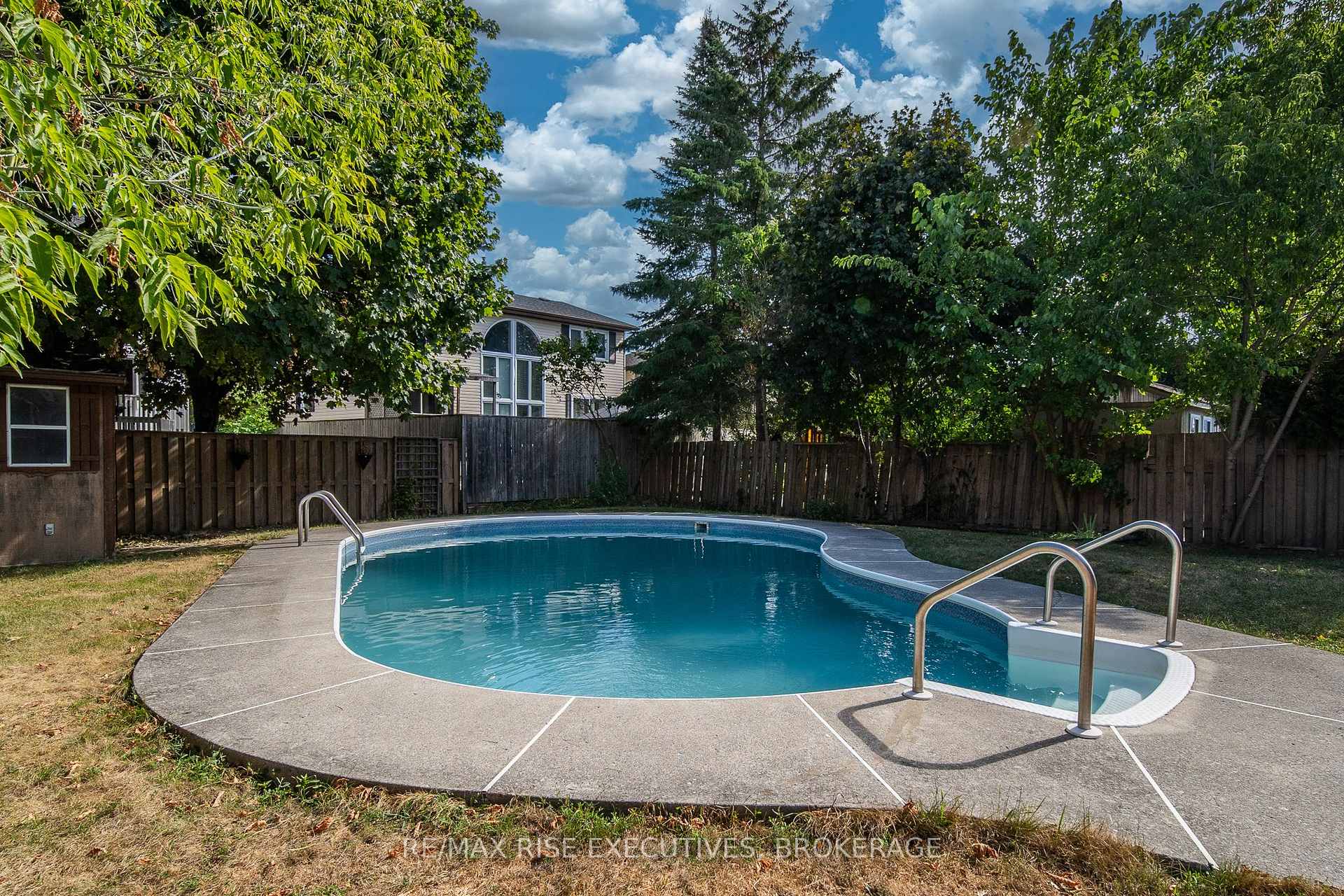 Photo 41 of 932 Milford Drive, Kingston, North of Taylor-Kidd Blvd — HOMEH
