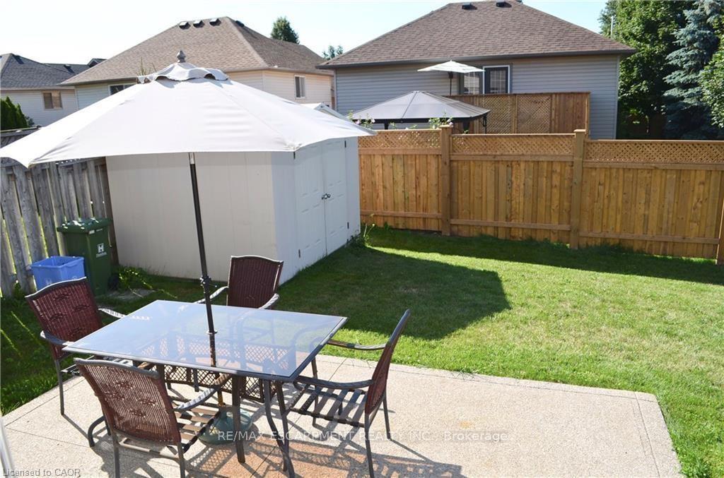 Photo 15 of 122 Foxborough Drive, Hamilton, Ancaster — HOMEH