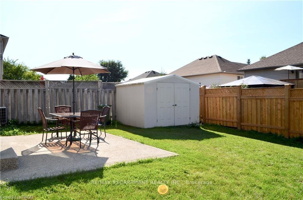 Photo 16 of 122 Foxborough Drive, Hamilton, Ancaster — HOMEH