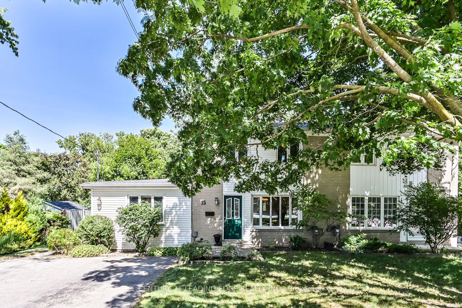Photo 3 of 15 Elizabeth Street, Markham, Markham Village — HOMEH