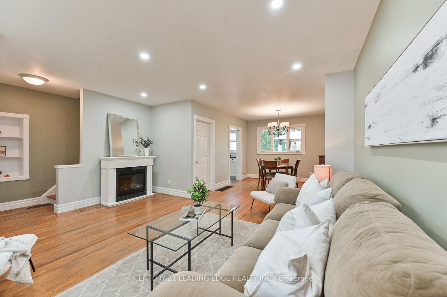 Photo 9 of 15 Elizabeth Street, Markham, Markham Village — HOMEH