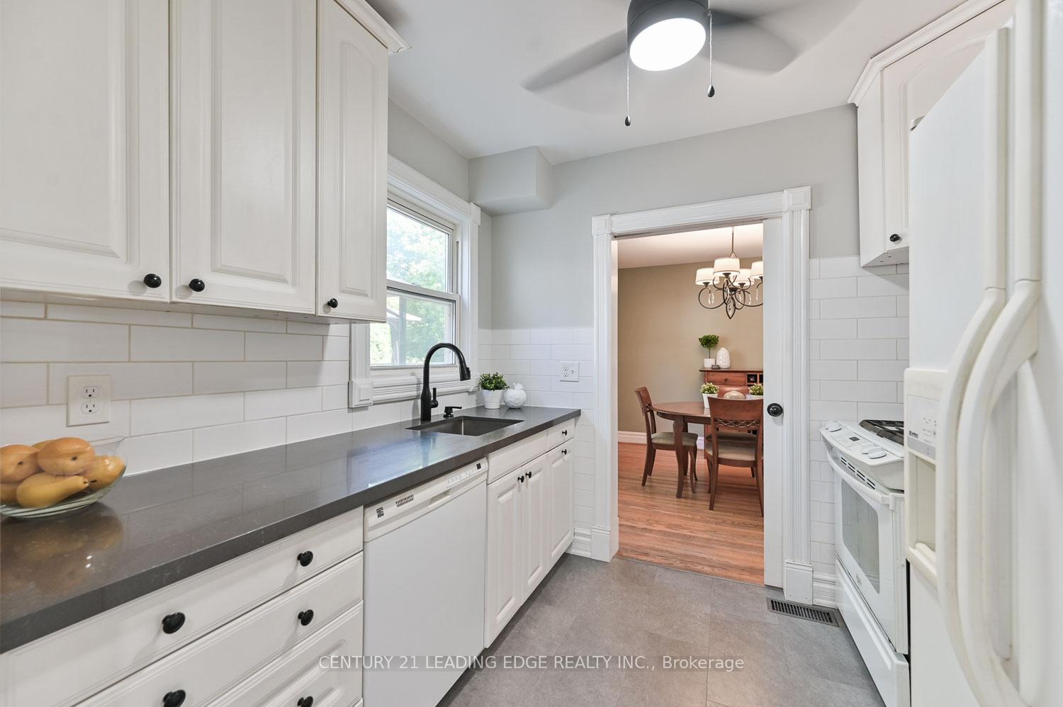 Photo 15 of 15 Elizabeth Street, Markham, Markham Village — HOMEH