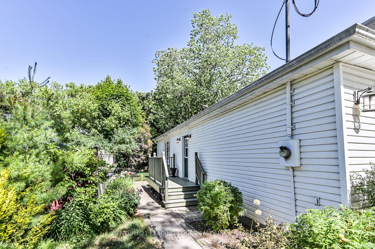 Photo 33 of 15 Elizabeth Street, Markham, Markham Village — HOMEH