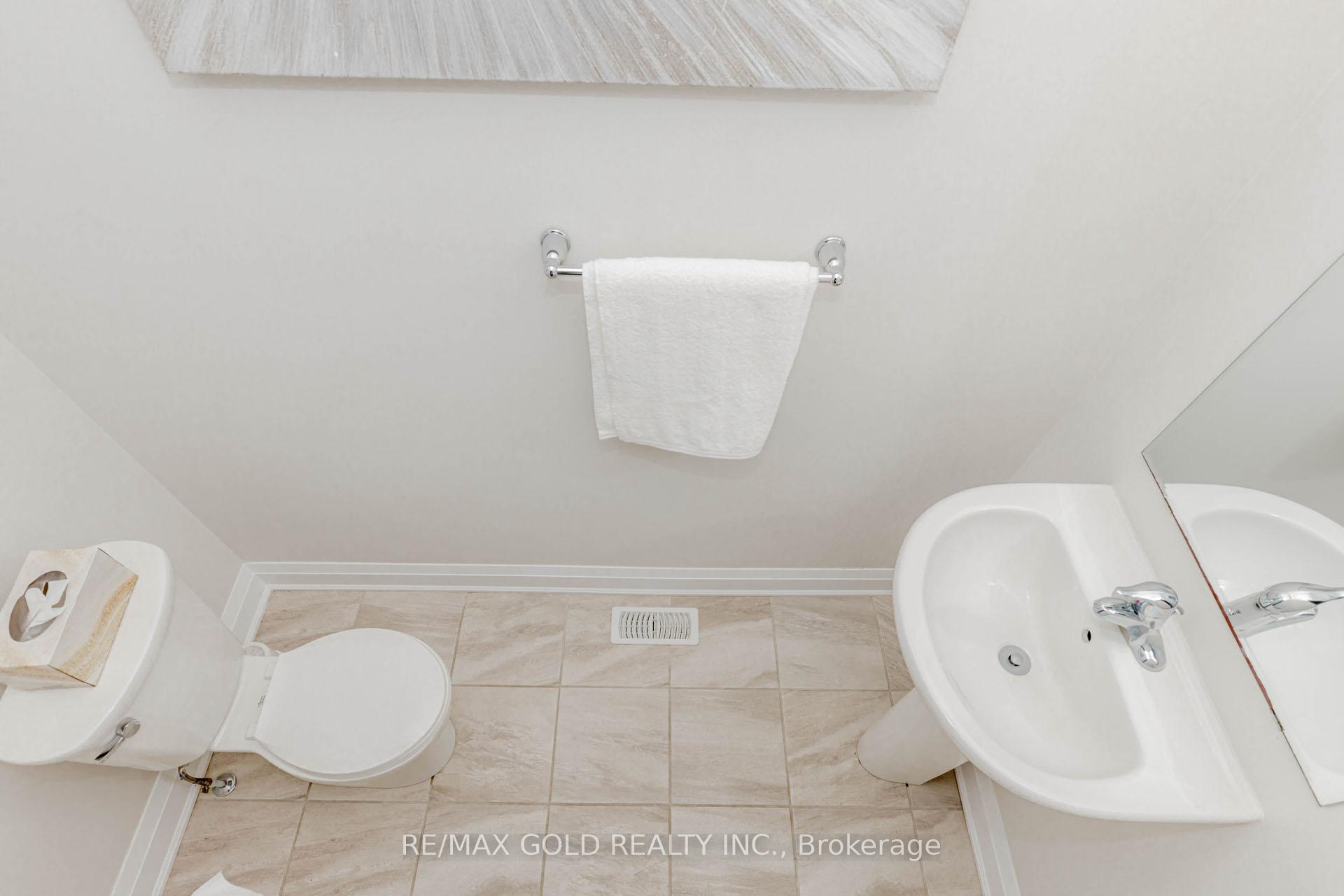 Photo 20 of 604 Blair Creek Drive, Kitchener — HOMEH