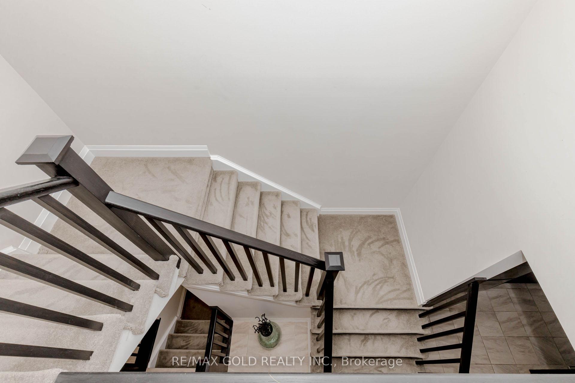 Photo 23 of 604 Blair Creek Drive, Kitchener — HOMEH