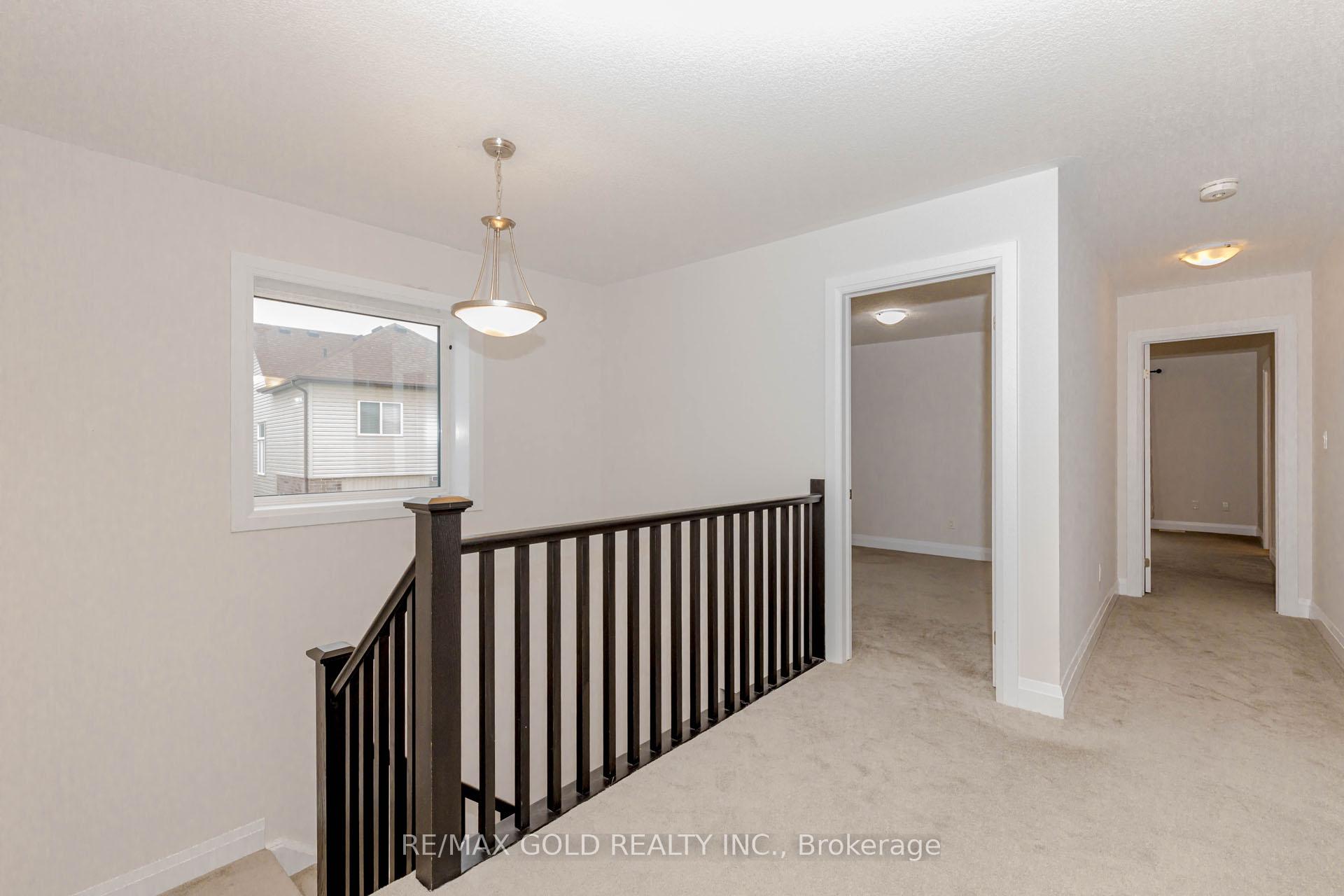 Photo 24 of 604 Blair Creek Drive, Kitchener — HOMEH