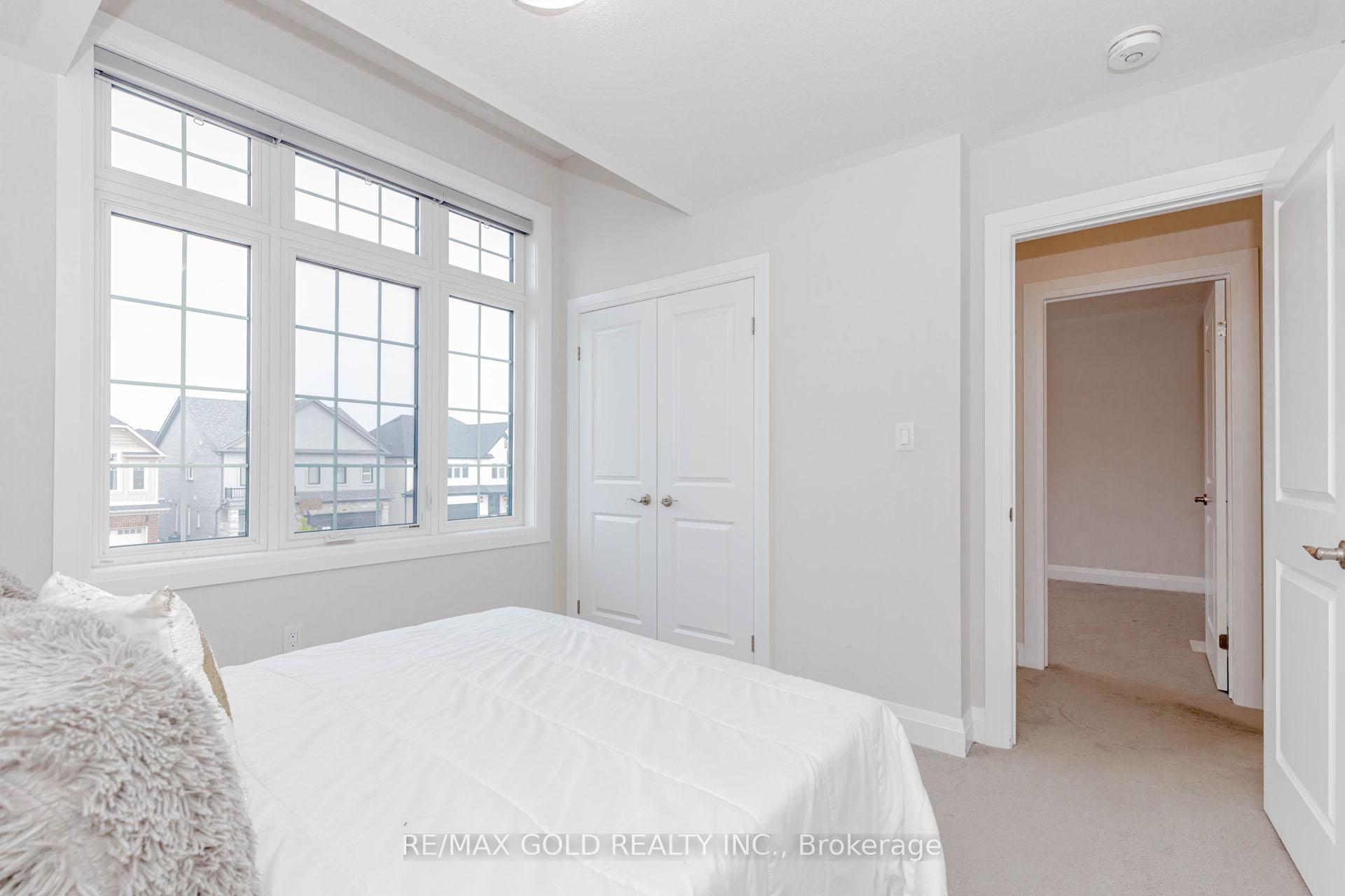 Photo 31 of 604 Blair Creek Drive, Kitchener — HOMEH