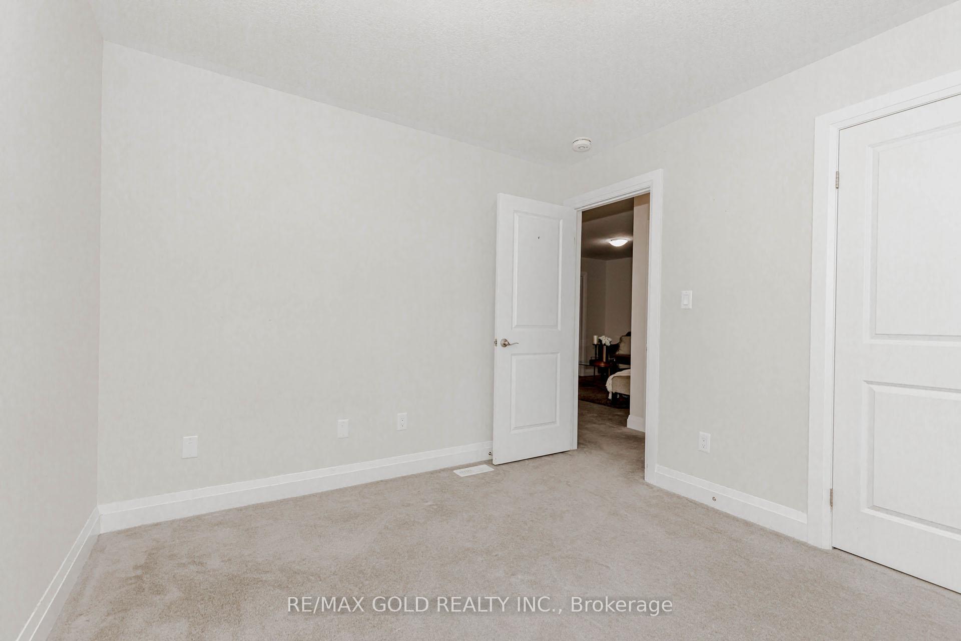 Photo 42 of 604 Blair Creek Drive, Kitchener — HOMEH