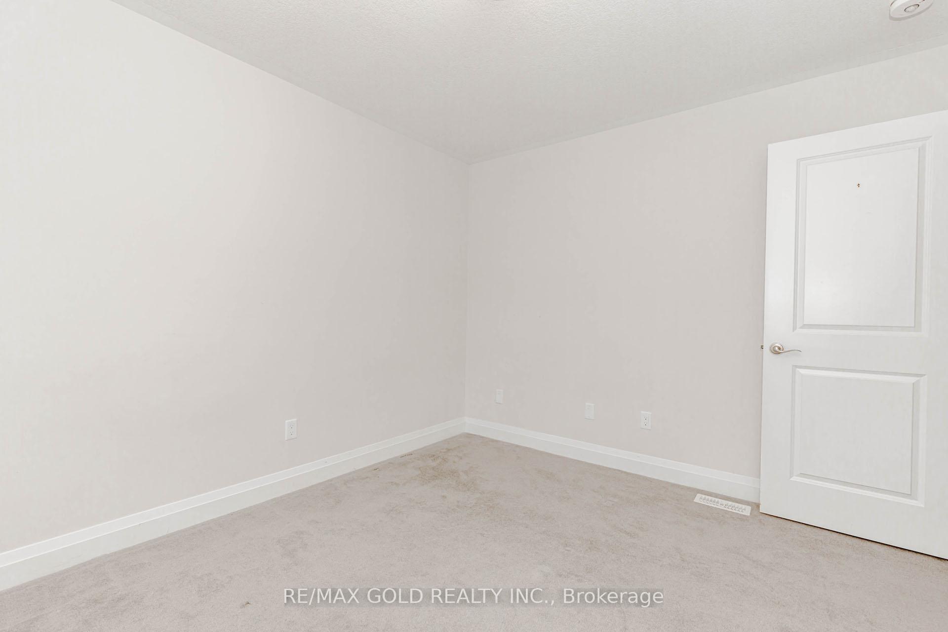 Photo 43 of 604 Blair Creek Drive, Kitchener — HOMEH
