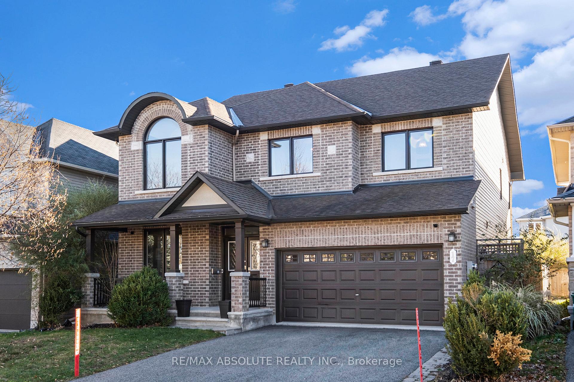 Photo 3 of 17 Rutherglen Terrace, Ottawa, Kanata - Morgan's Grant/South March — HOMEH