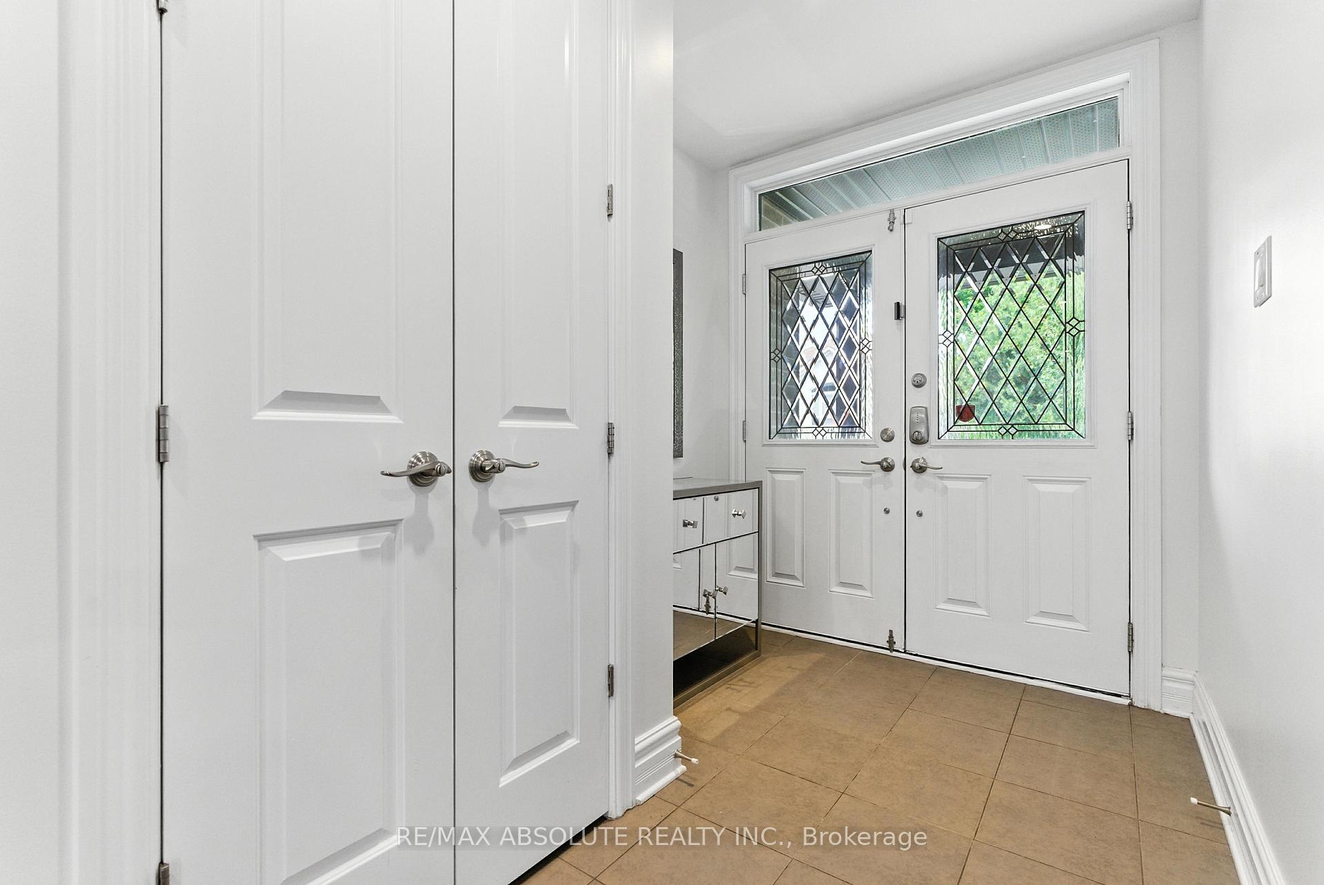 Photo 5 of 17 Rutherglen Terrace, Ottawa, Kanata - Morgan's Grant/South March — HOMEH