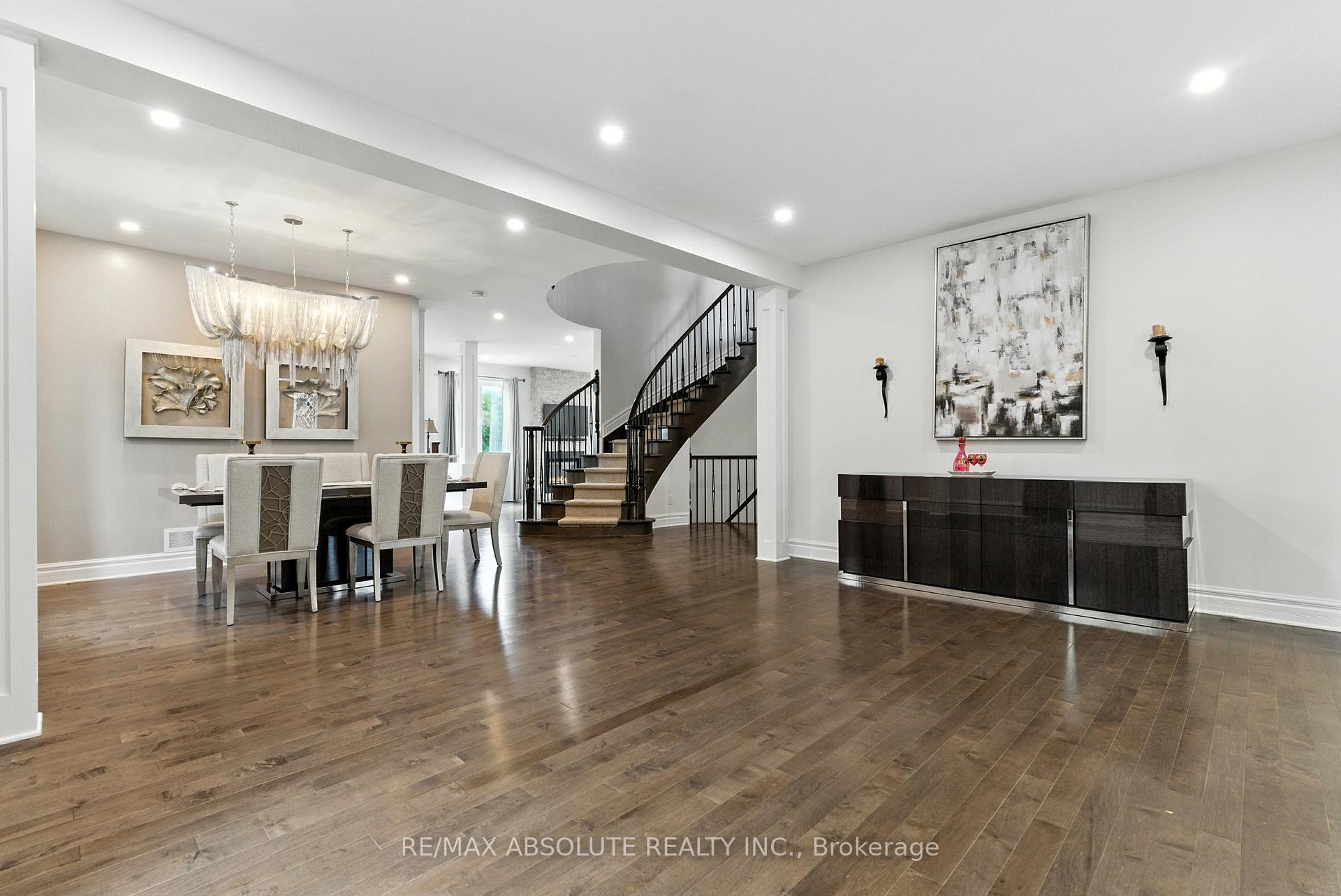 Photo 7 of 17 Rutherglen Terrace, Ottawa, Kanata - Morgan's Grant/South March — HOMEH