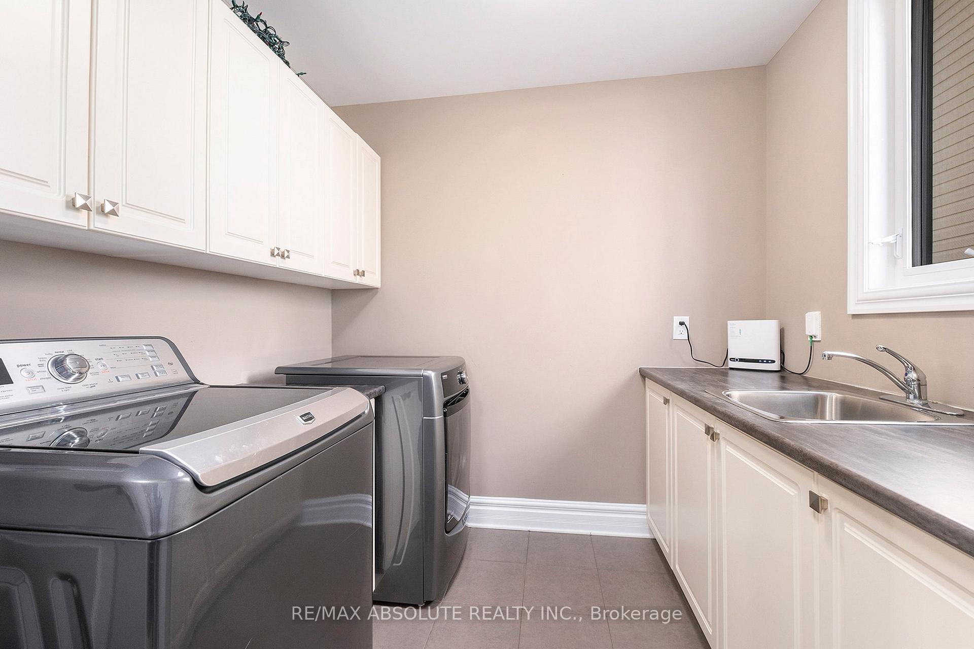 Photo 19 of 17 Rutherglen Terrace, Ottawa, Kanata - Morgan's Grant/South March — HOMEH