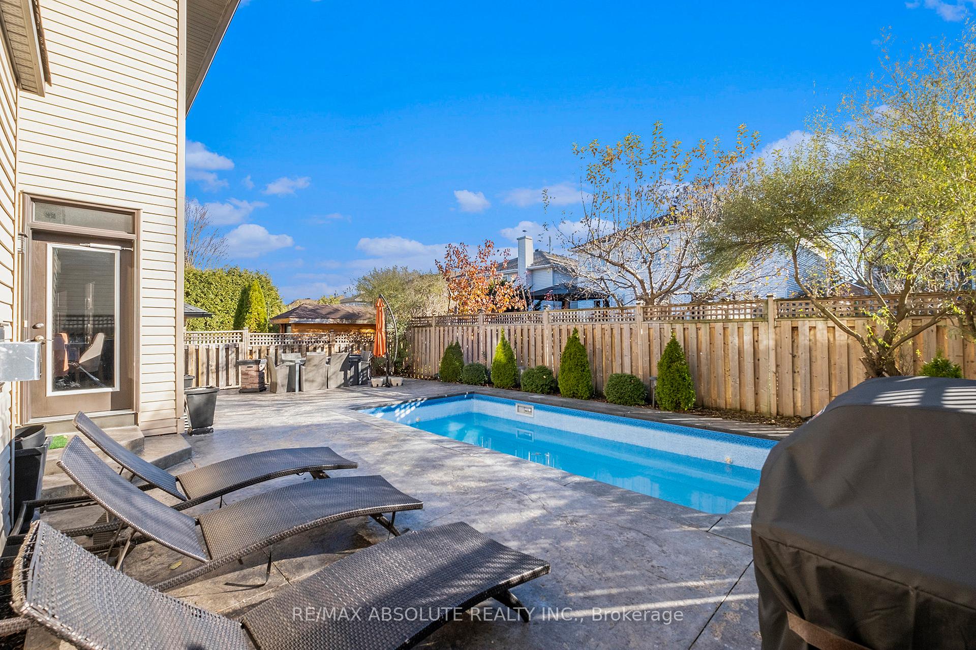 Photo 36 of 17 Rutherglen Terrace, Ottawa, Kanata - Morgan's Grant/South March — HOMEH