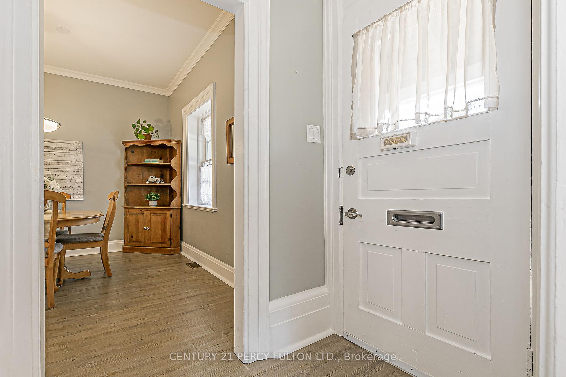 Photo 7 of 42 Joseph Street, Markham, Old Markham Village — HOMEH