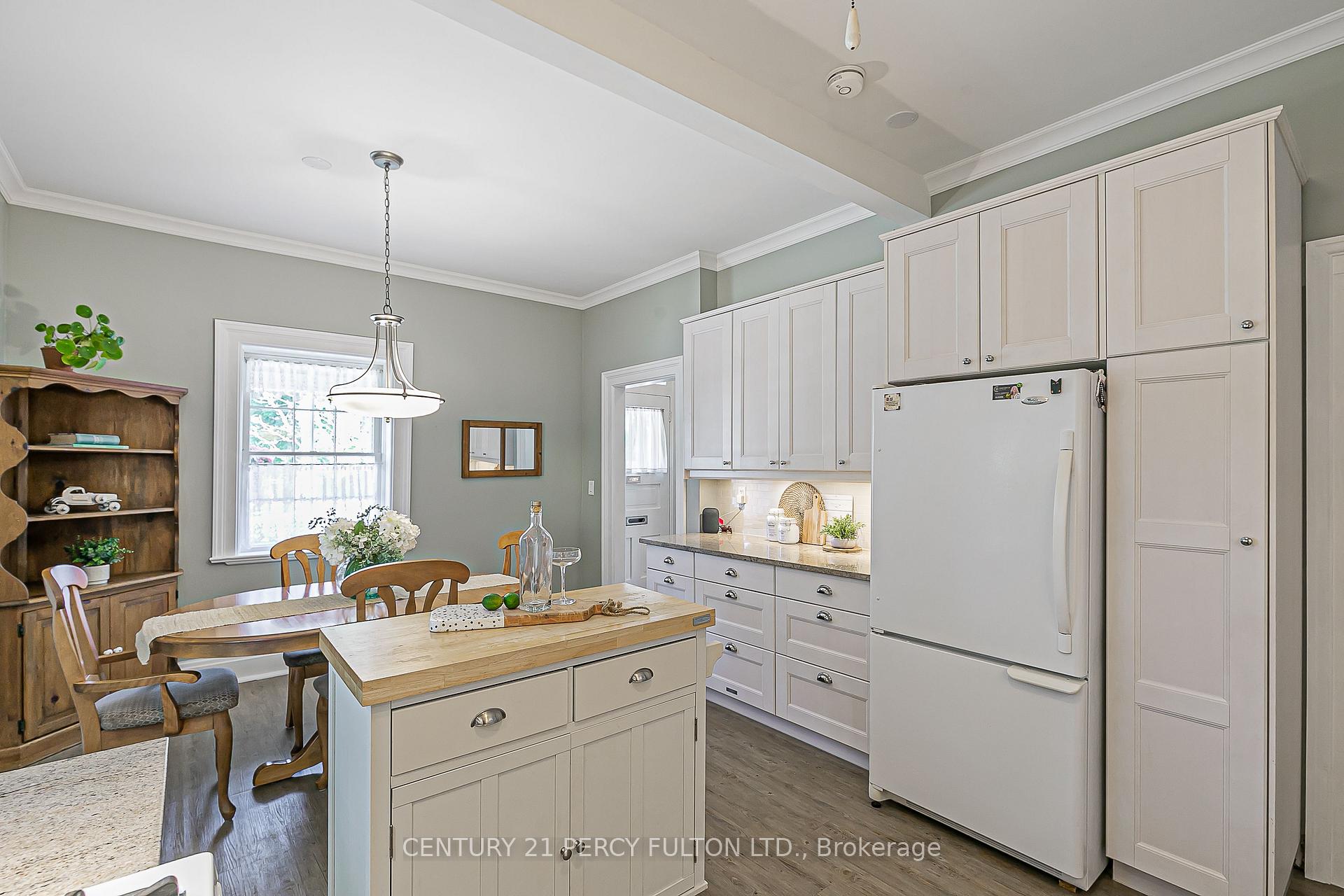 Photo 13 of 42 Joseph Street, Markham, Old Markham Village — HOMEH