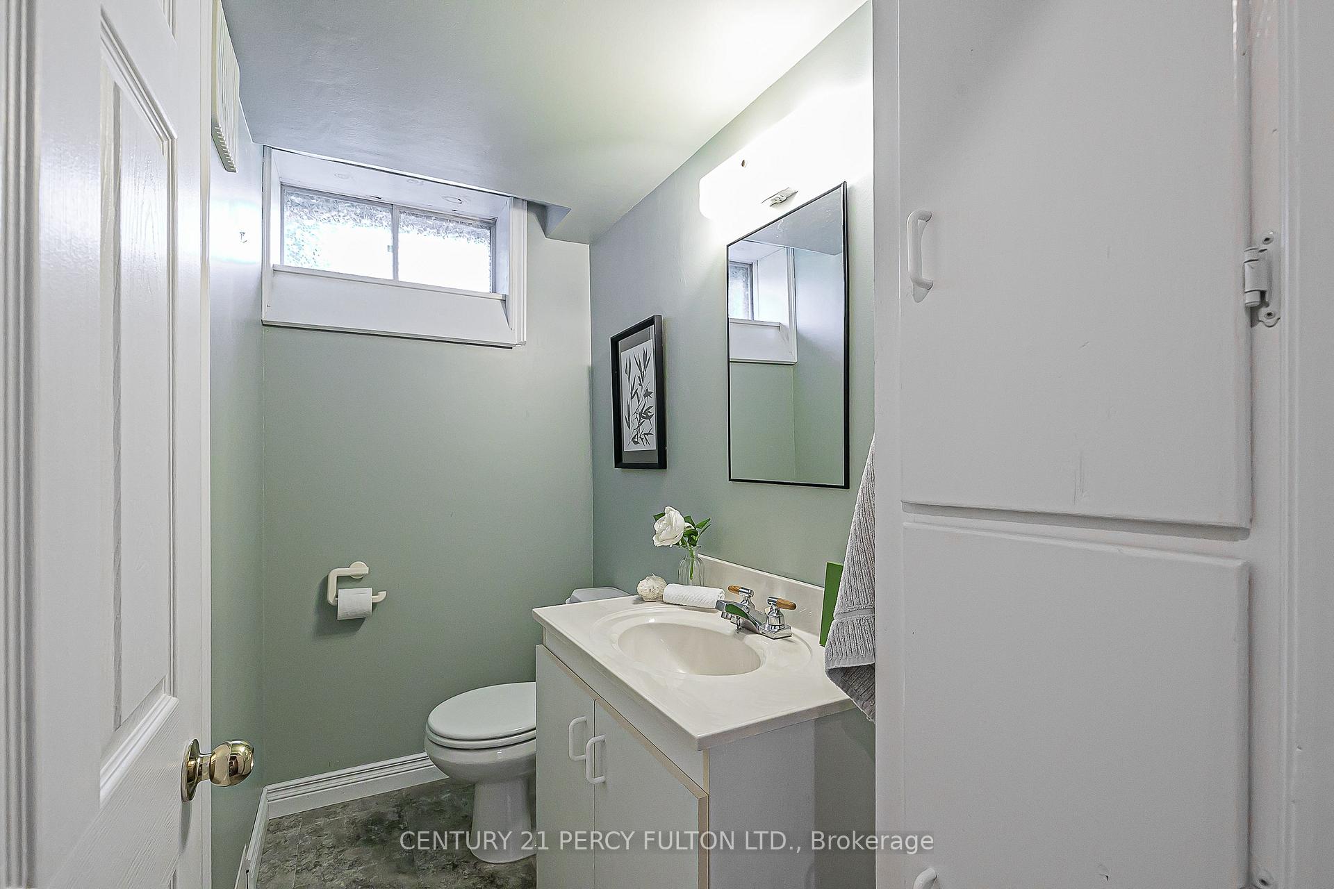 Photo 28 of 42 Joseph Street, Markham, Old Markham Village — HOMEH